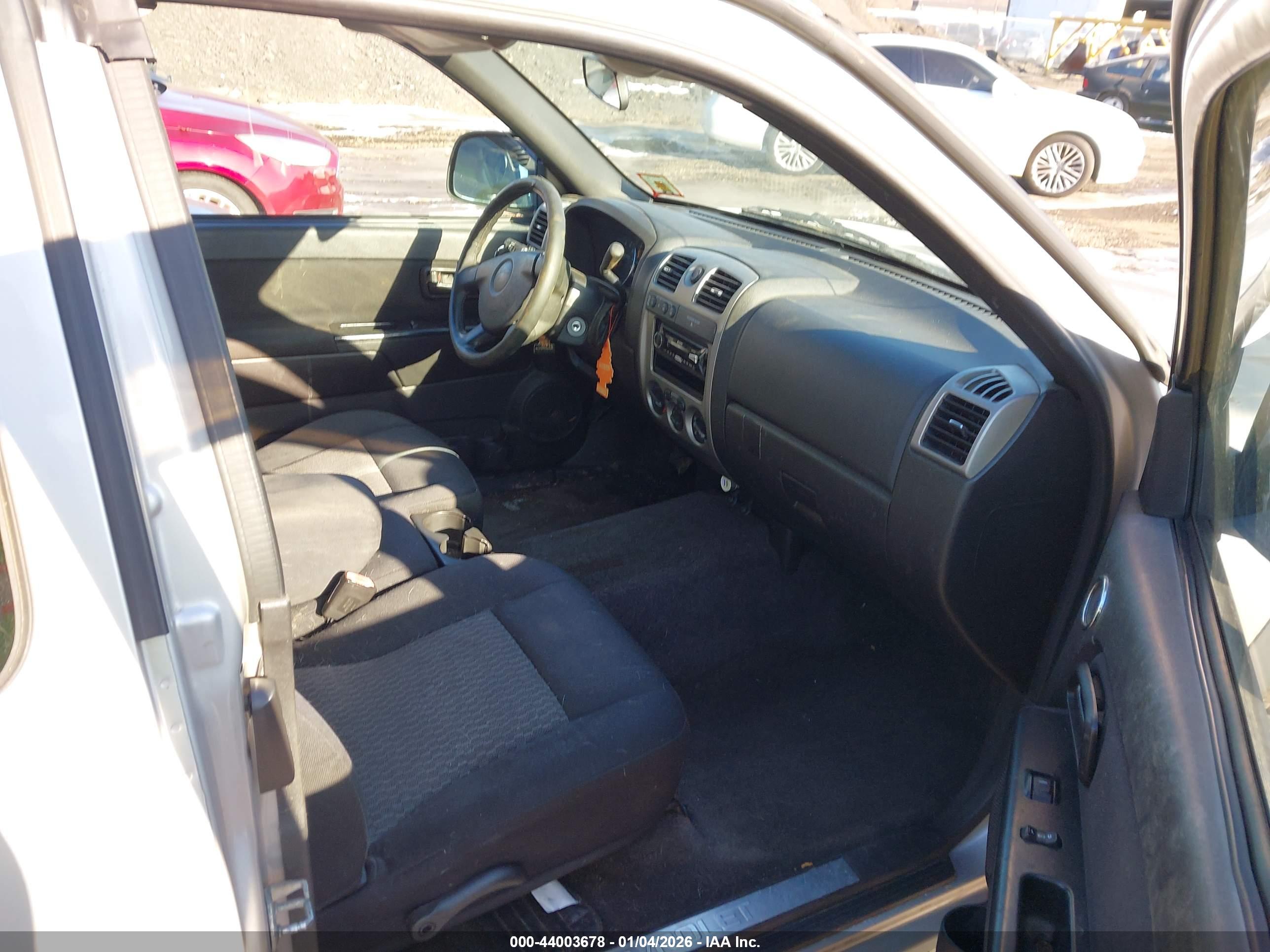 CHEVROLET COLORADO image 5