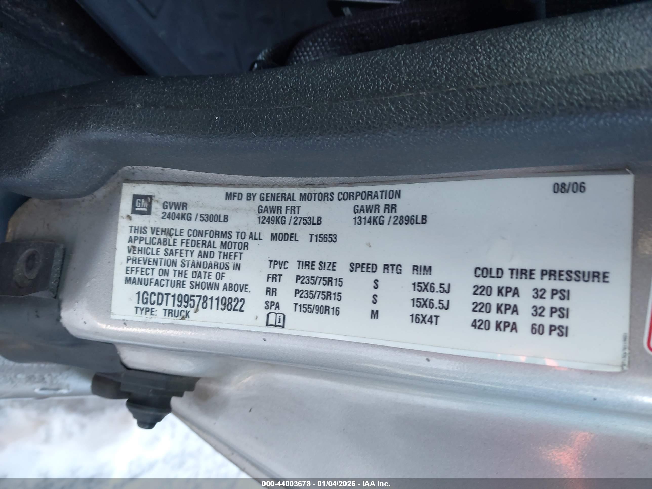 CHEVROLET COLORADO image 9