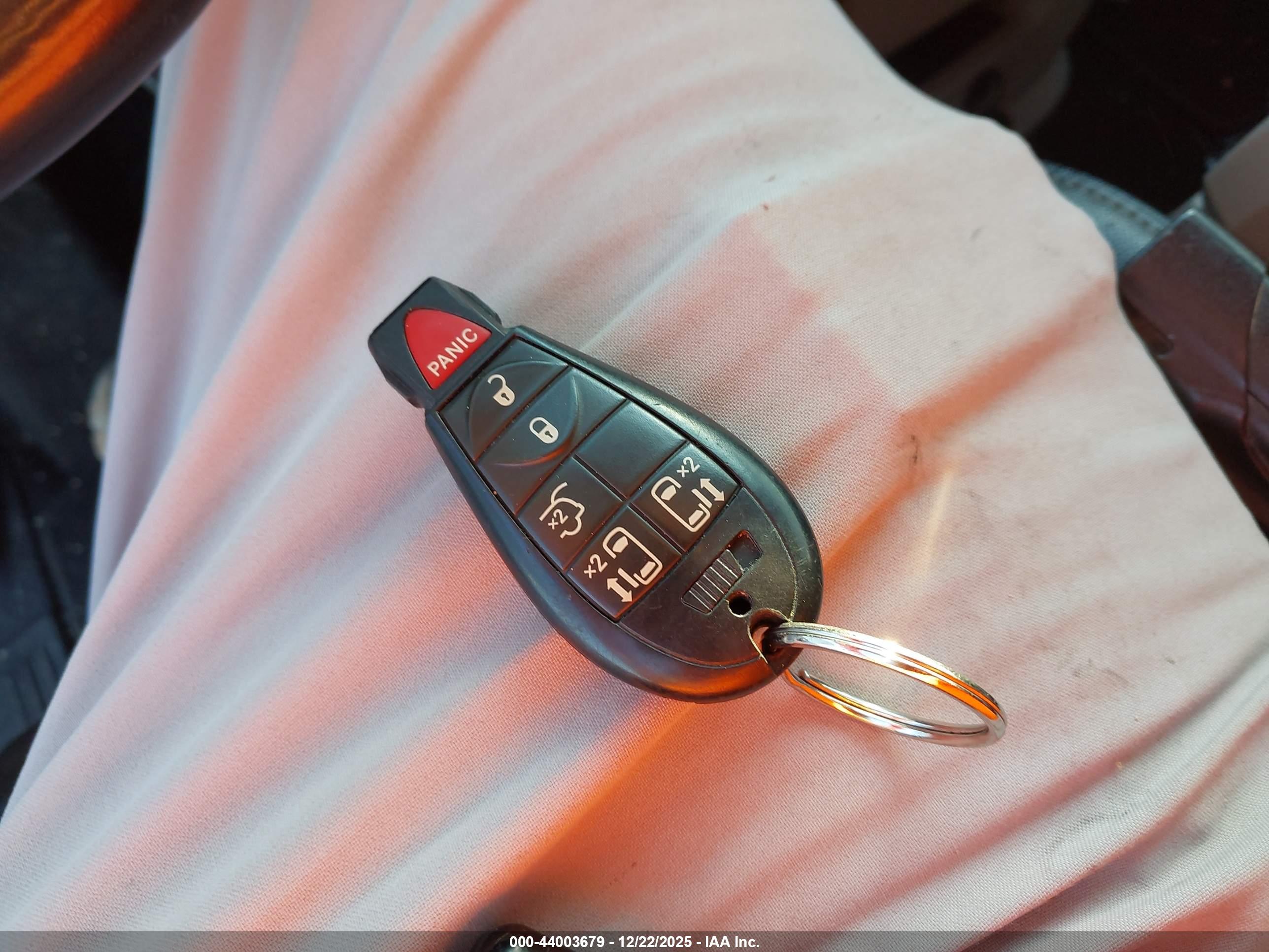 CHRYSLER TOWN image 11