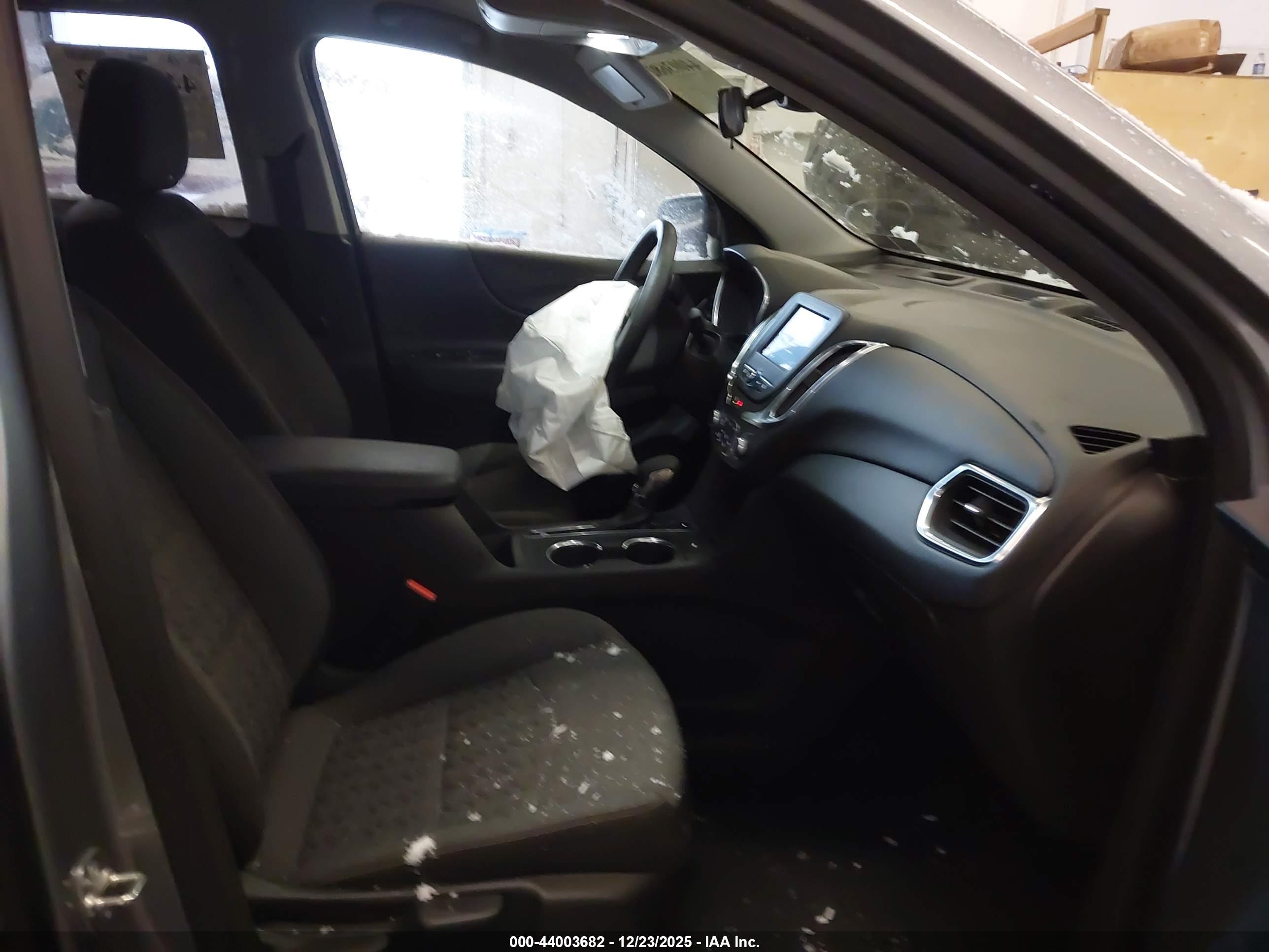 CHEVROLET EQUINOX image 5
