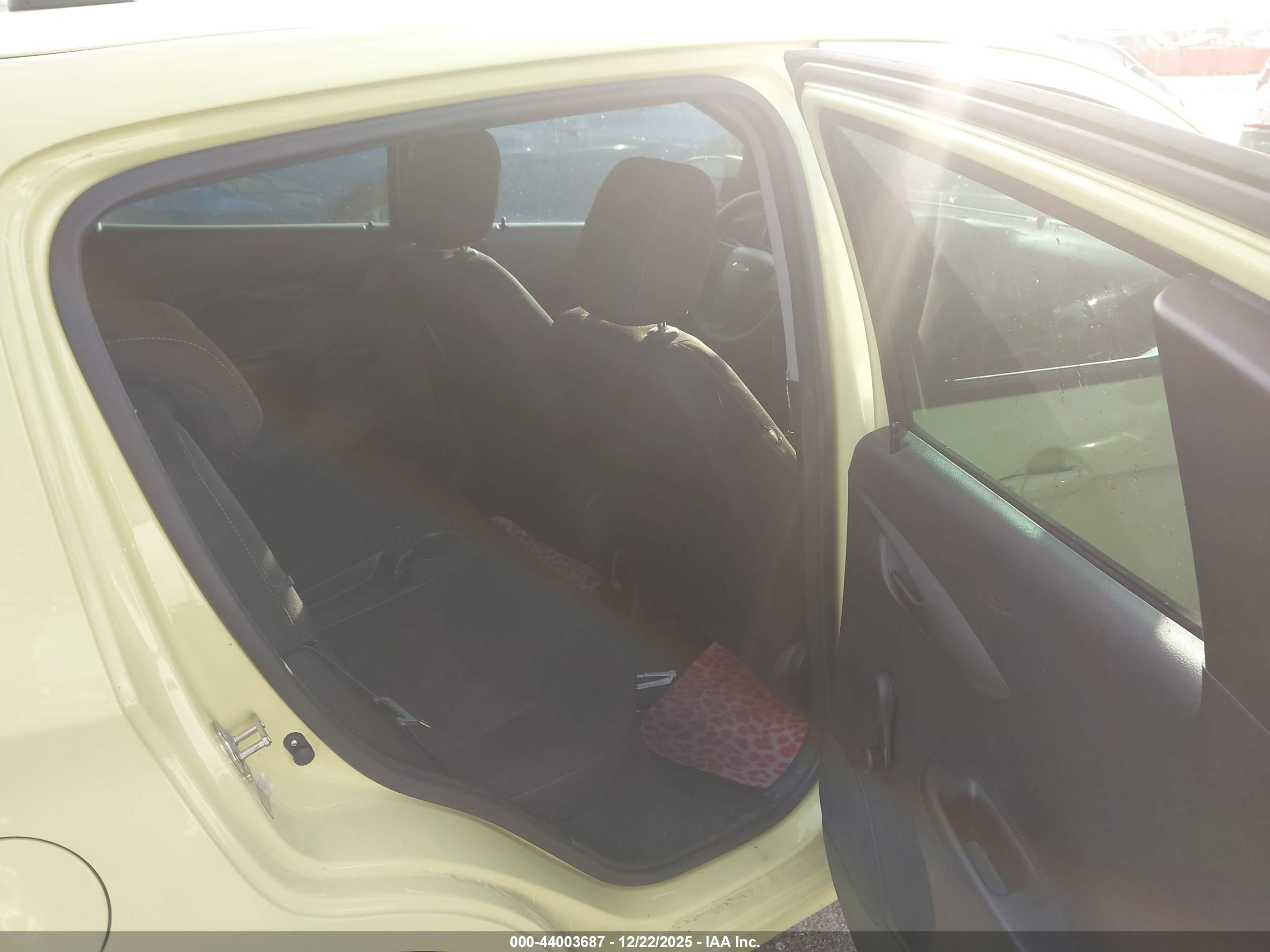 CHEVROLET SPARK image 8