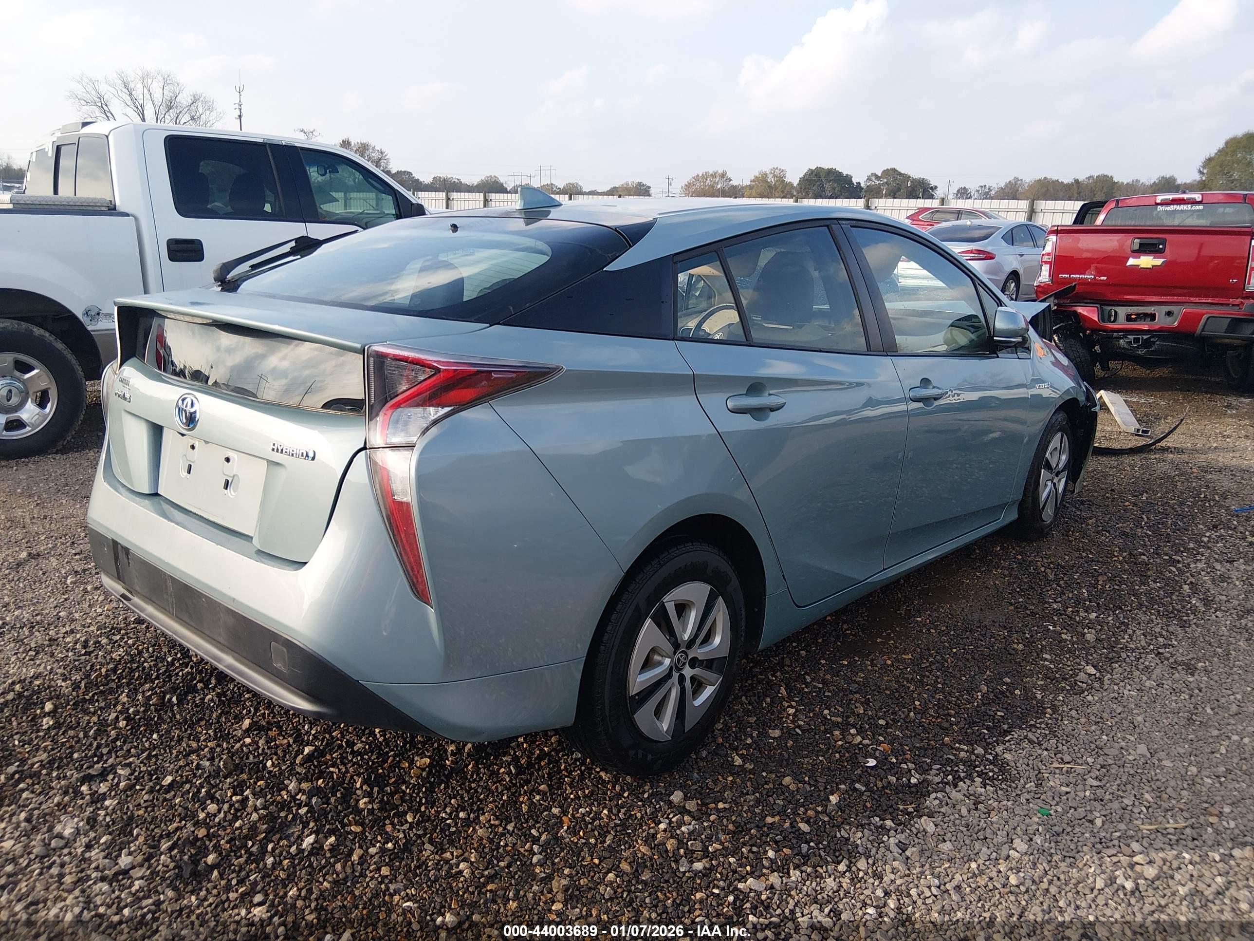 TOYOTA PRIUS image 4