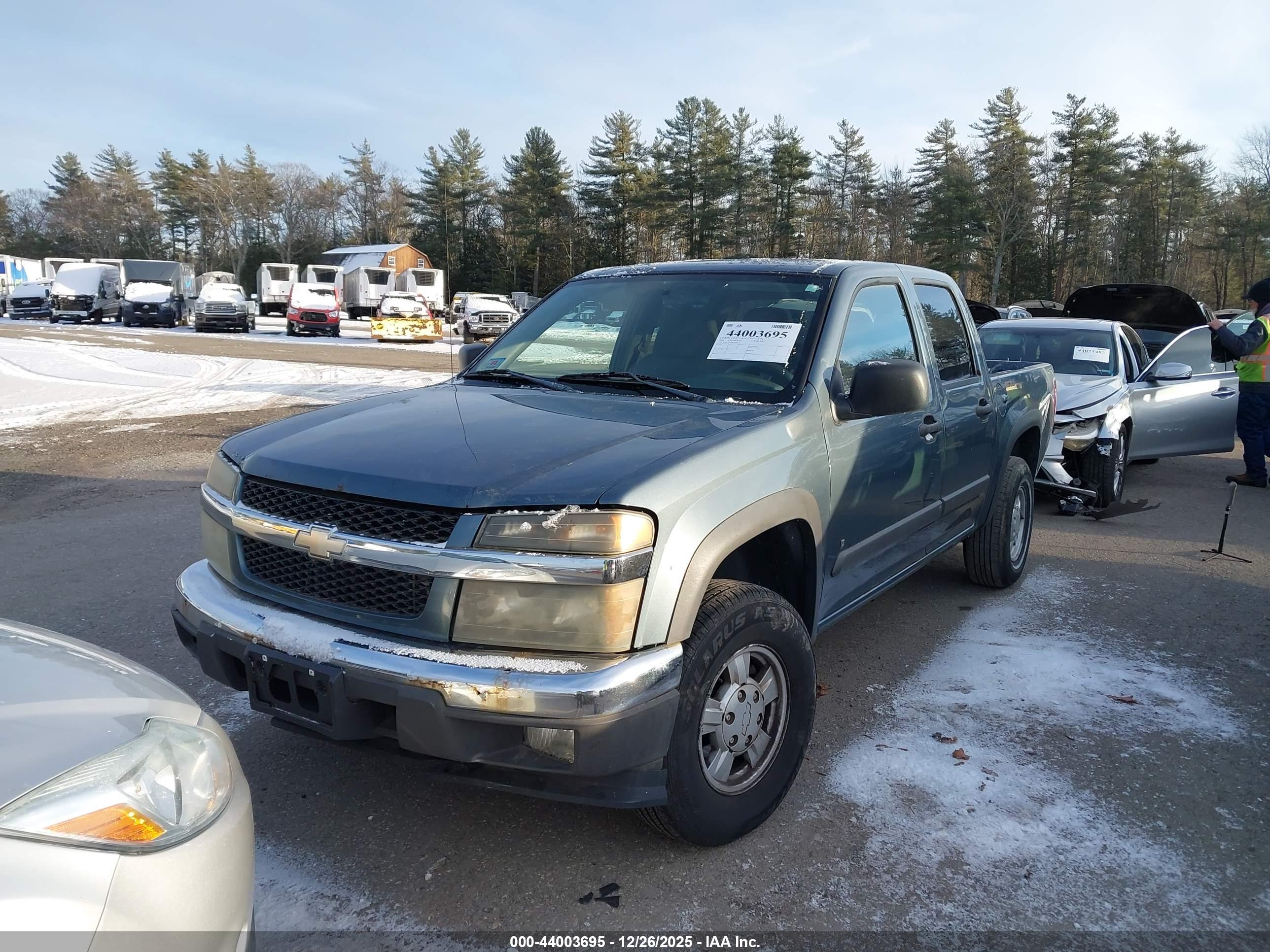 CHEVROLET COLORADO image 2