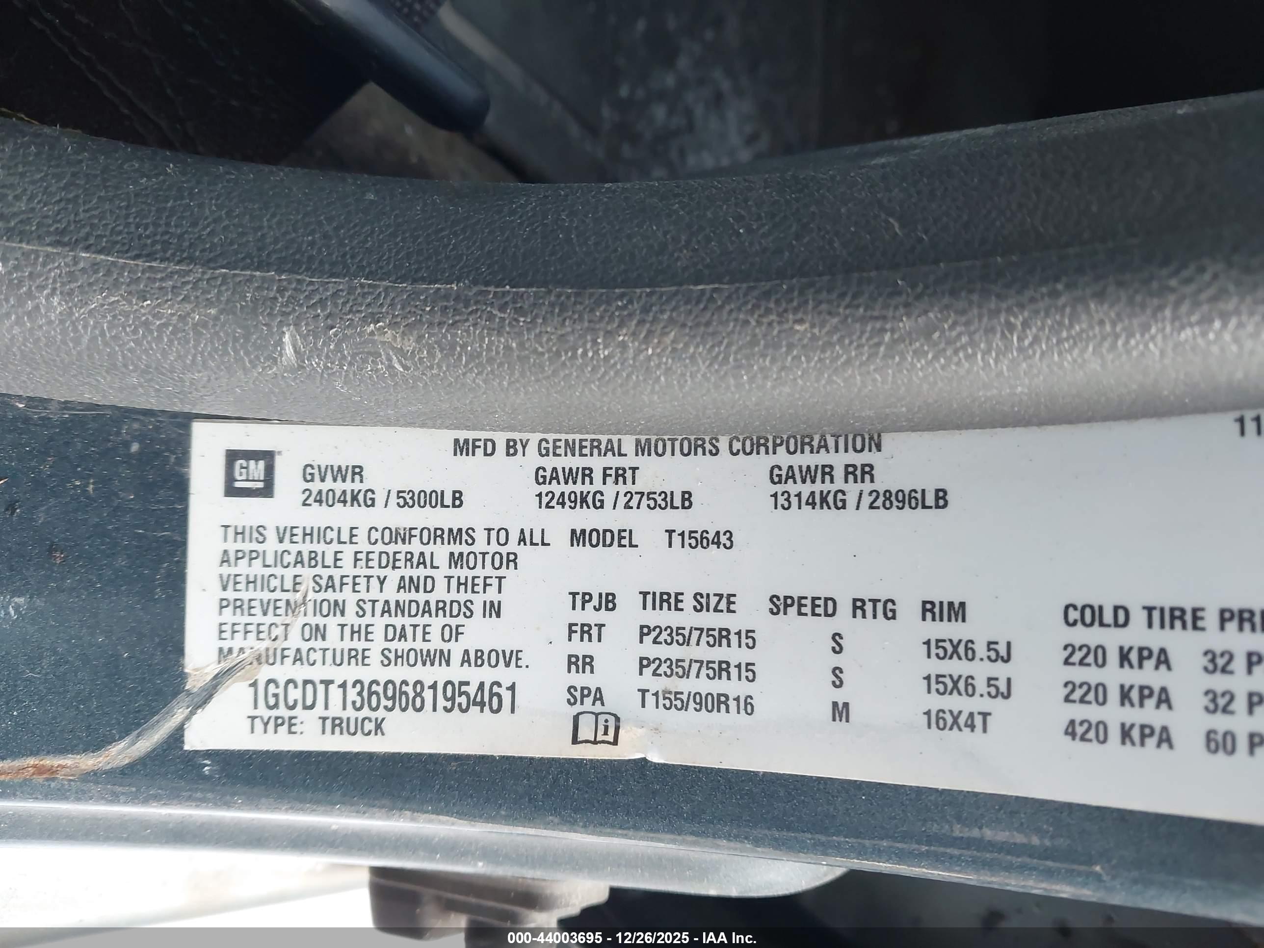 CHEVROLET COLORADO image 9
