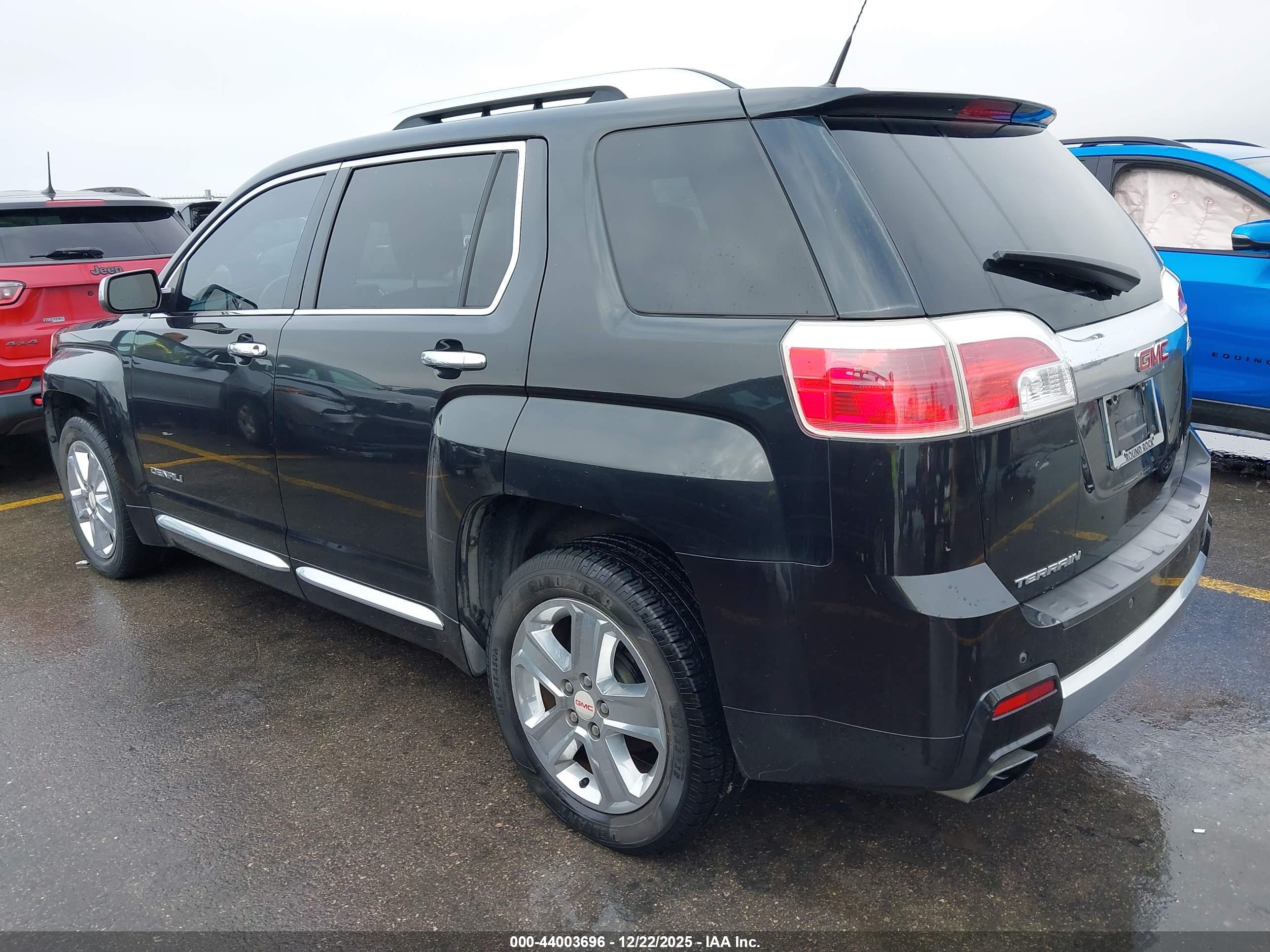GMC TERRAIN image 3