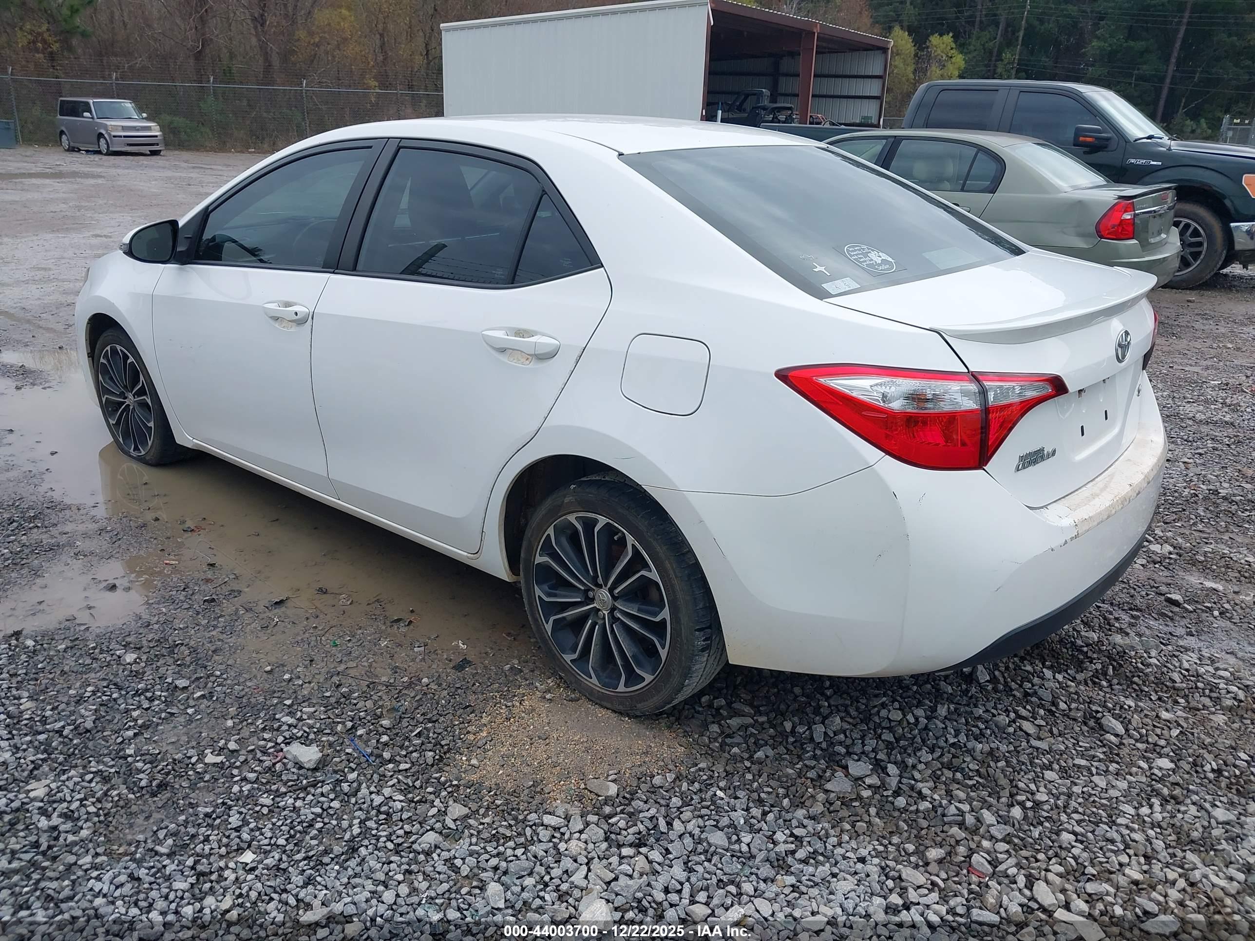TOYOTA COROLLA image 3