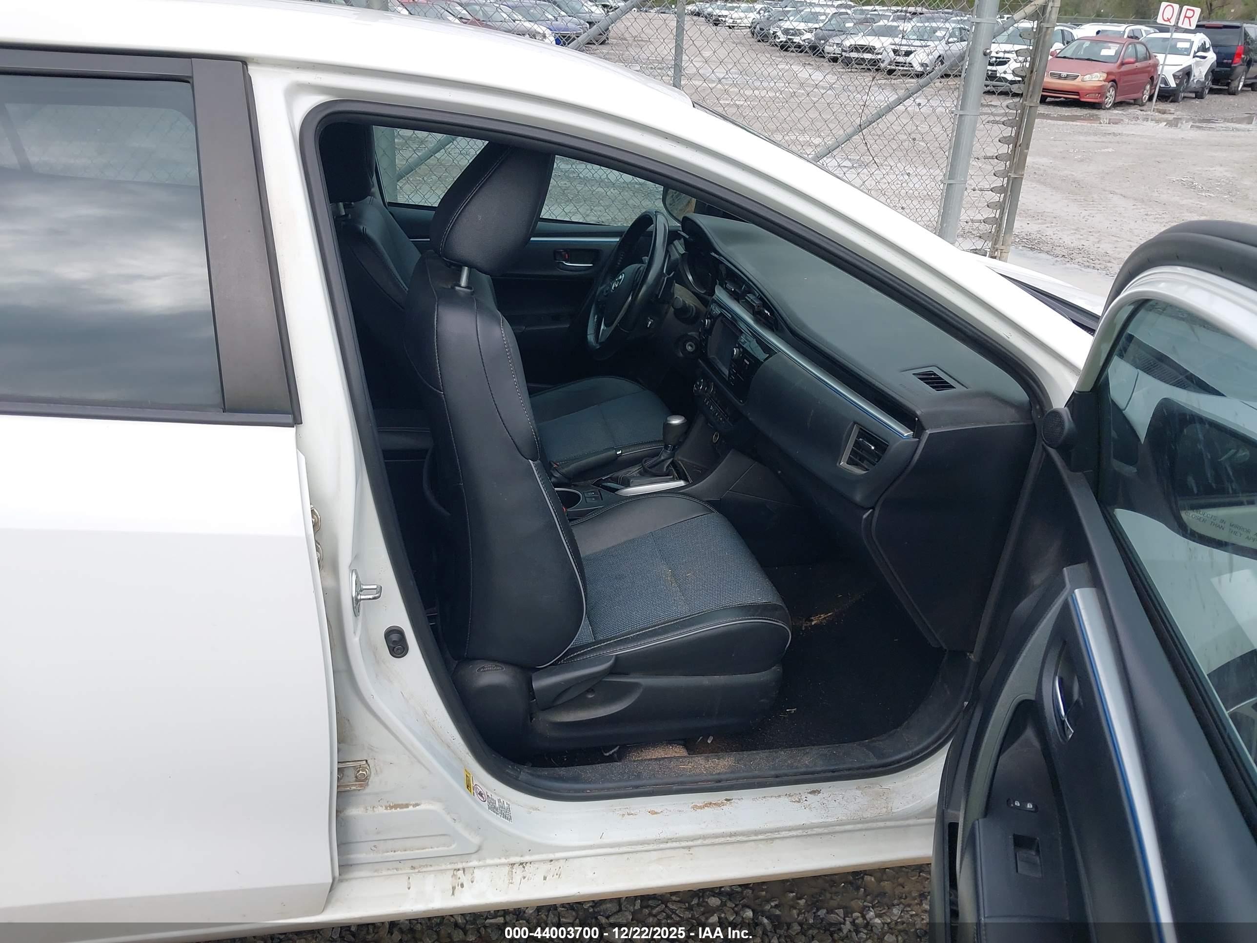 TOYOTA COROLLA image 5