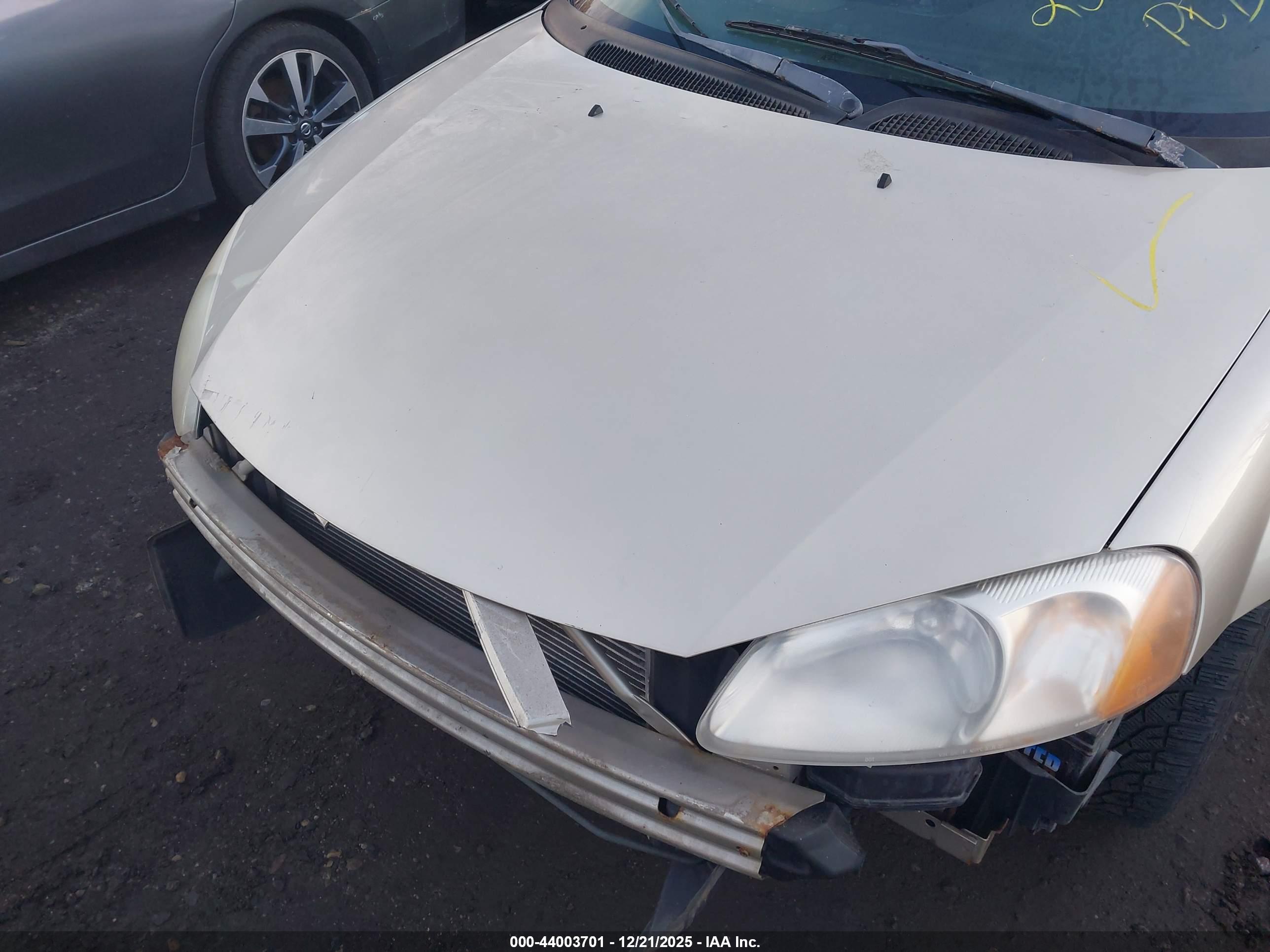 DODGE STRATUS image 10