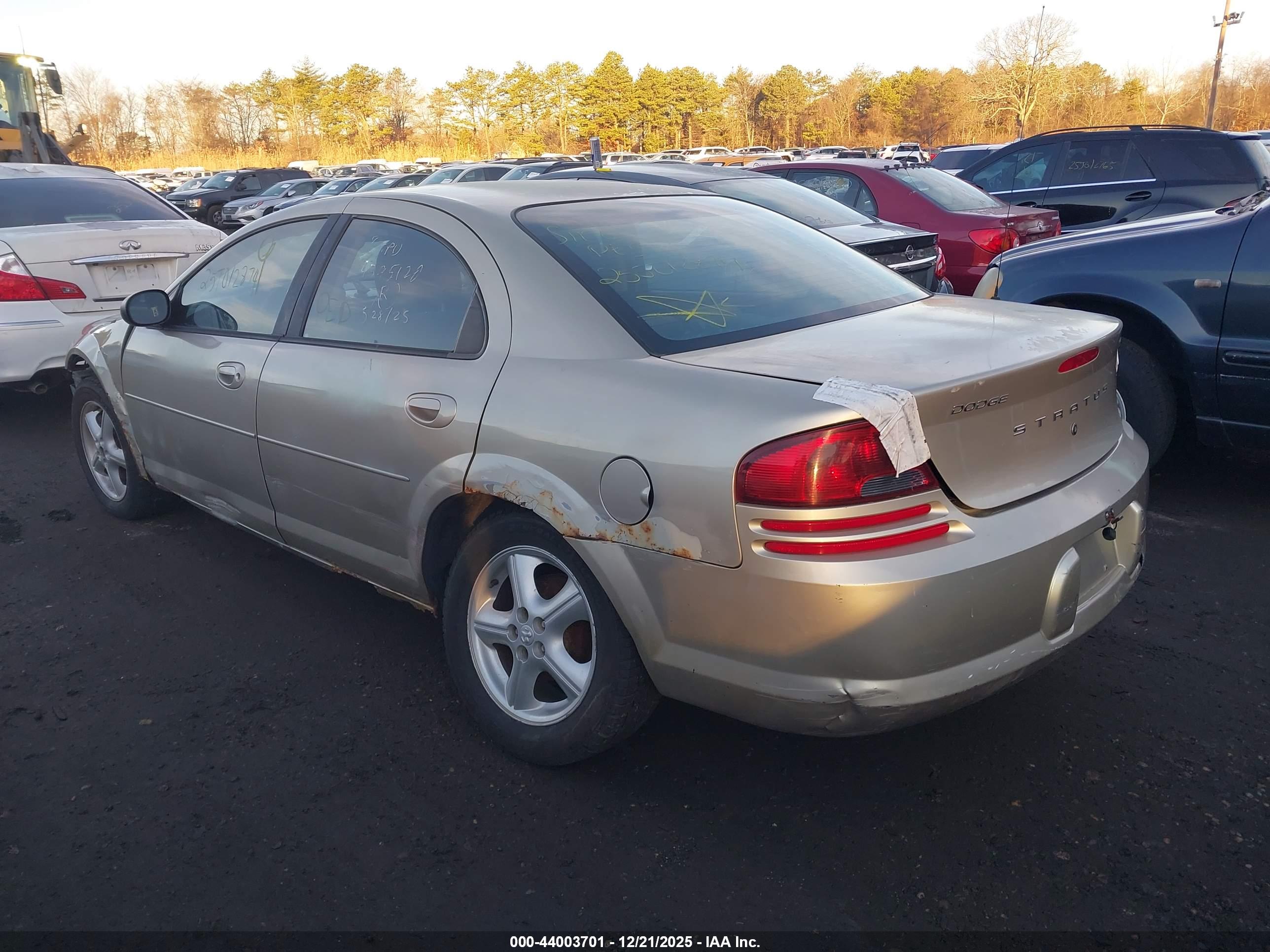 DODGE STRATUS image 3