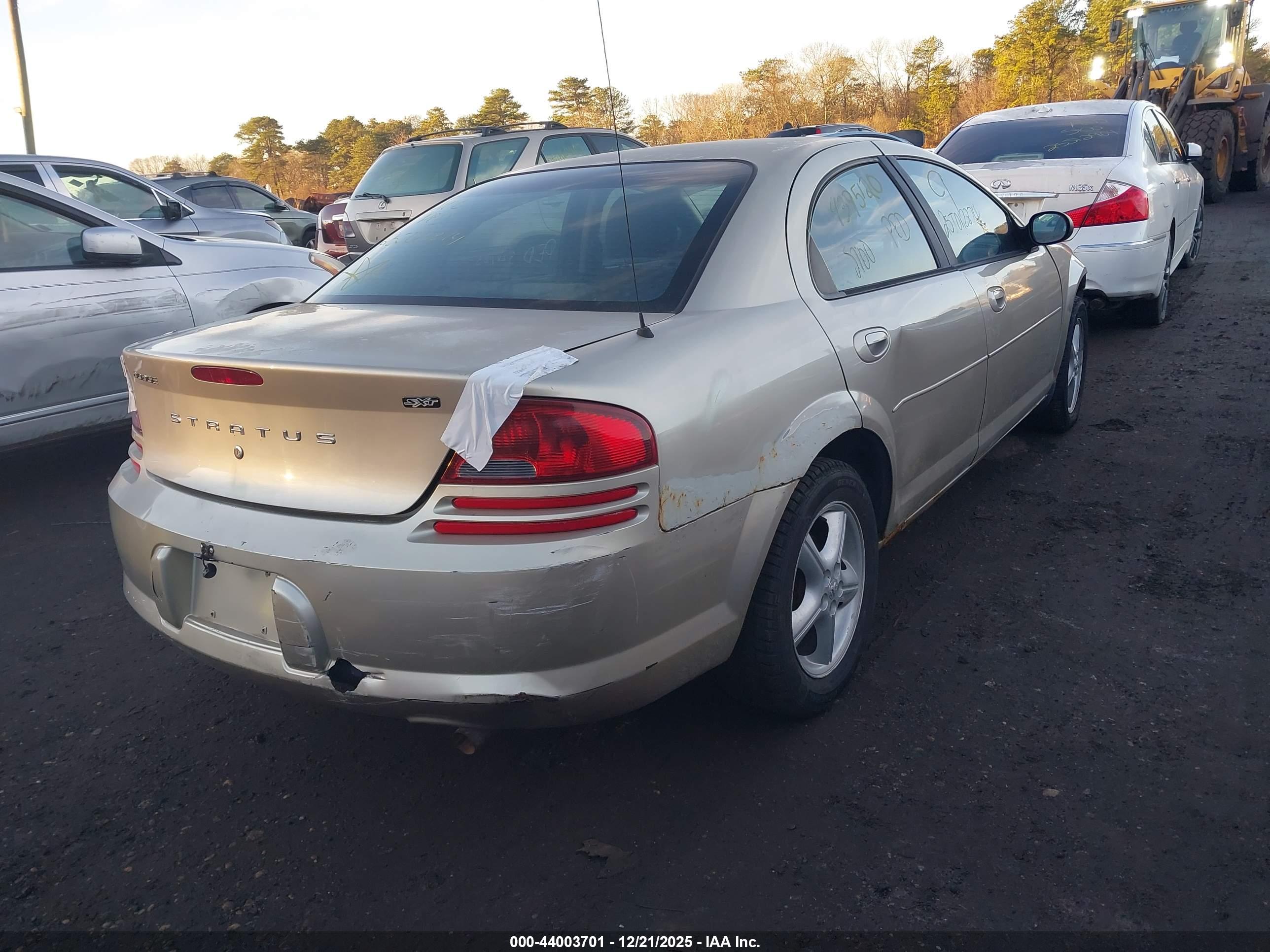 DODGE STRATUS image 4