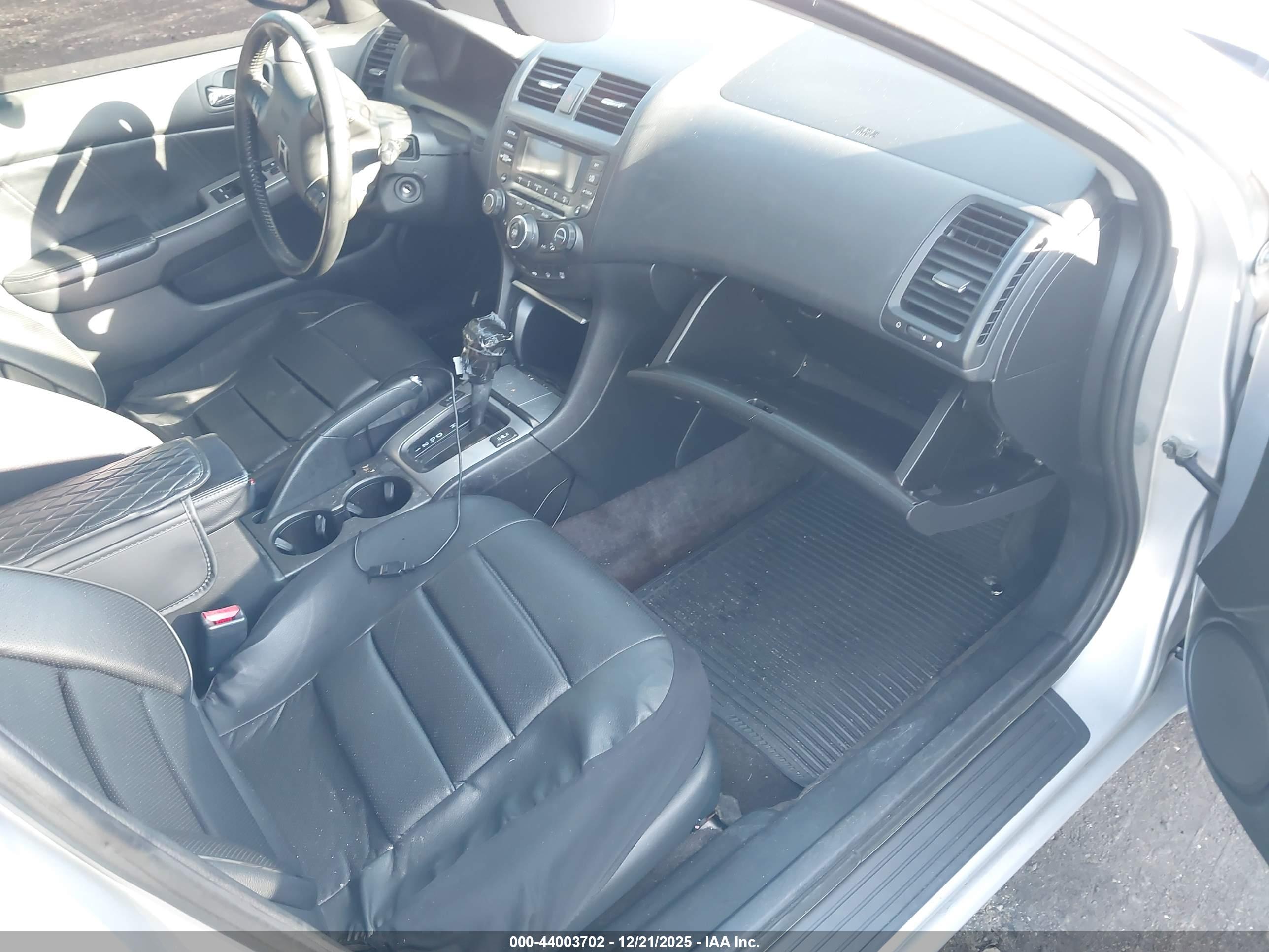 HONDA ACCORD image 5
