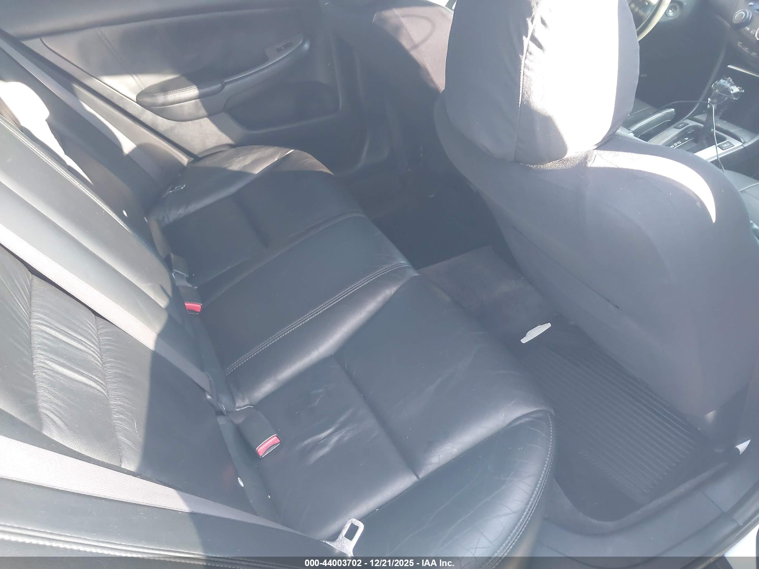 HONDA ACCORD image 8