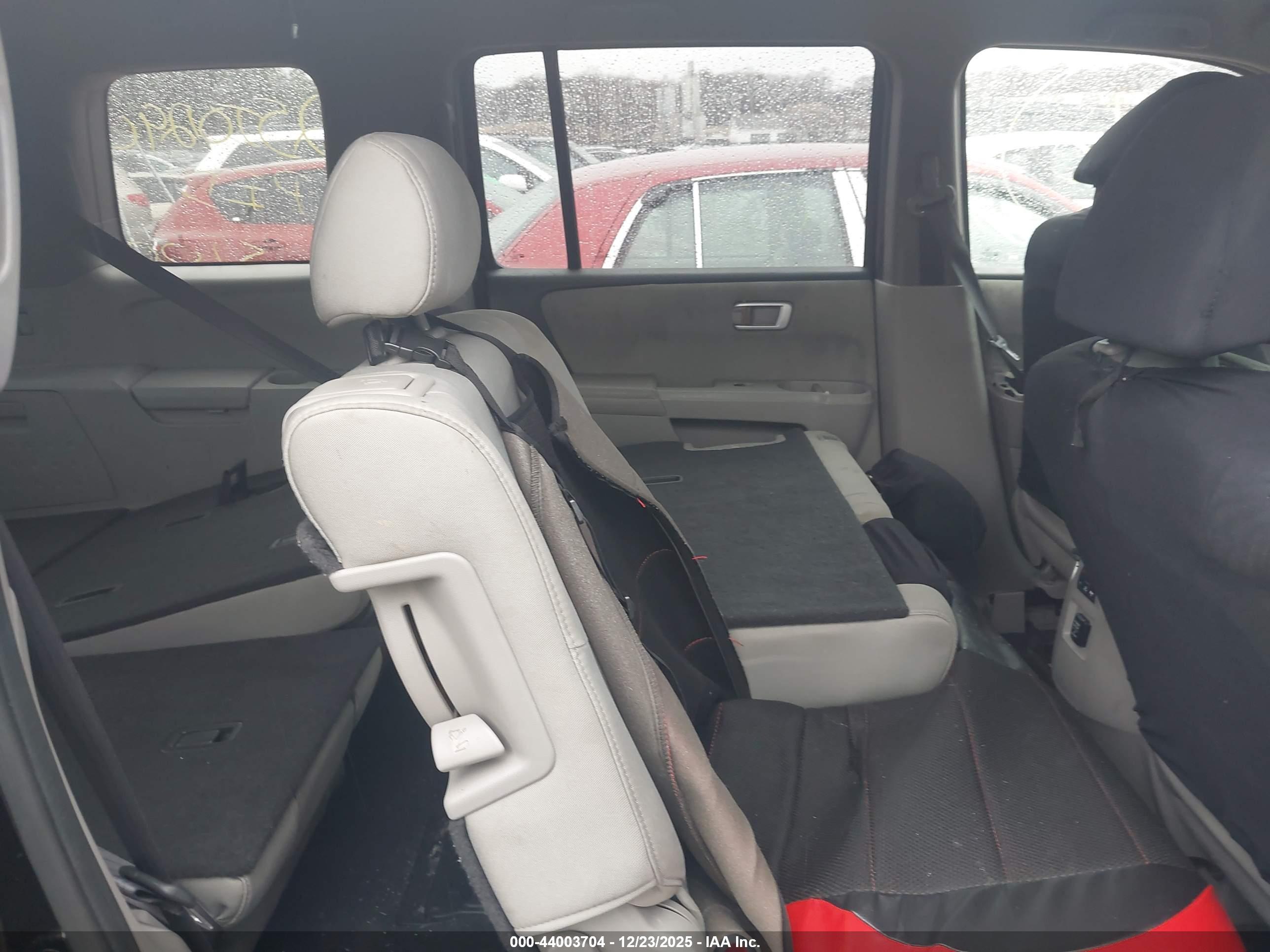 HONDA PILOT image 8