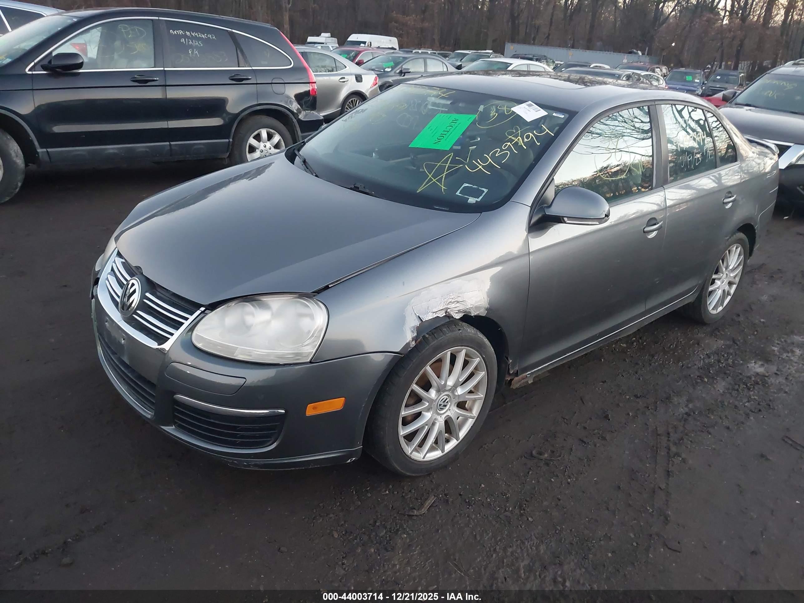 VOLKSWAGEN JETTA image 2
