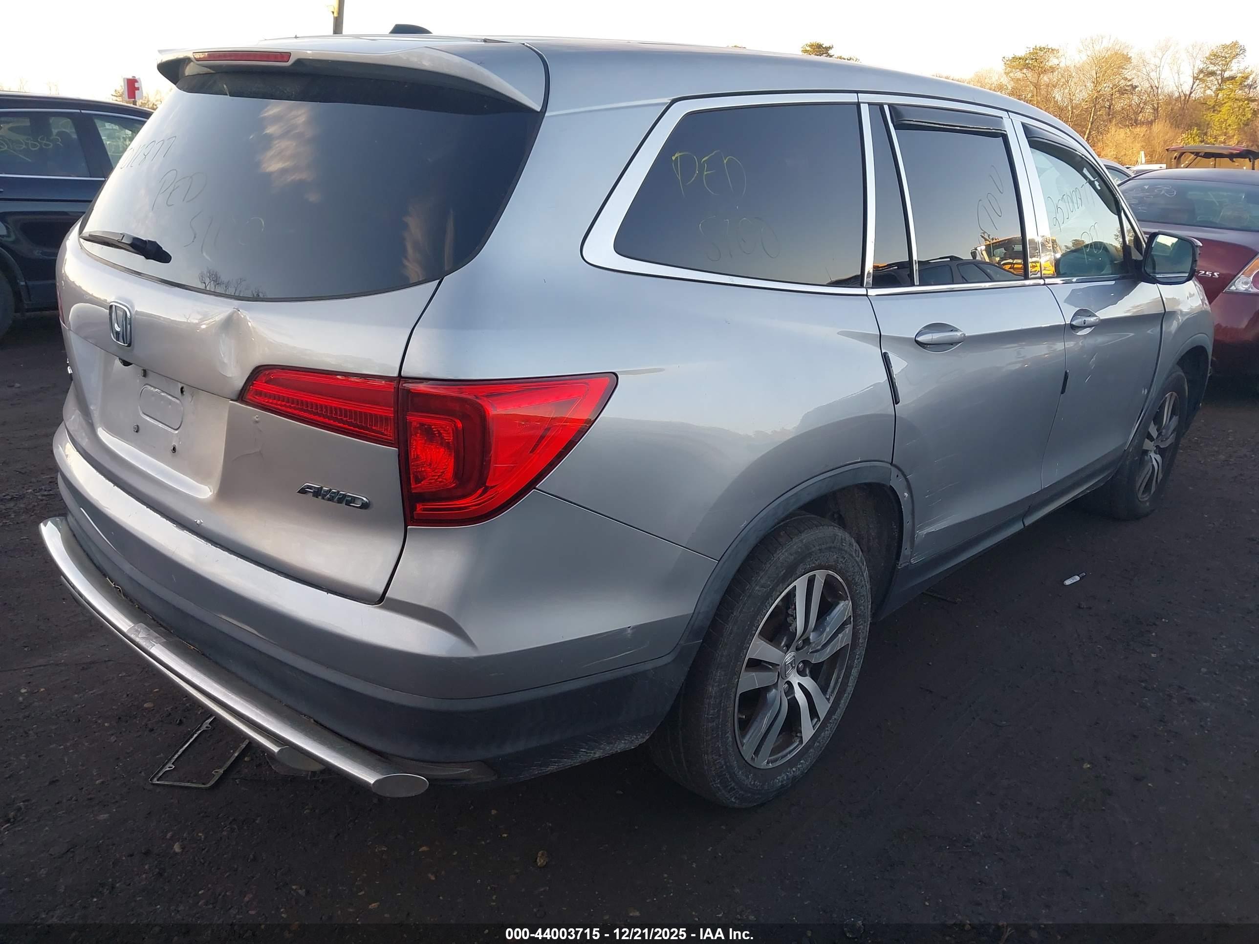 HONDA PILOT image 4