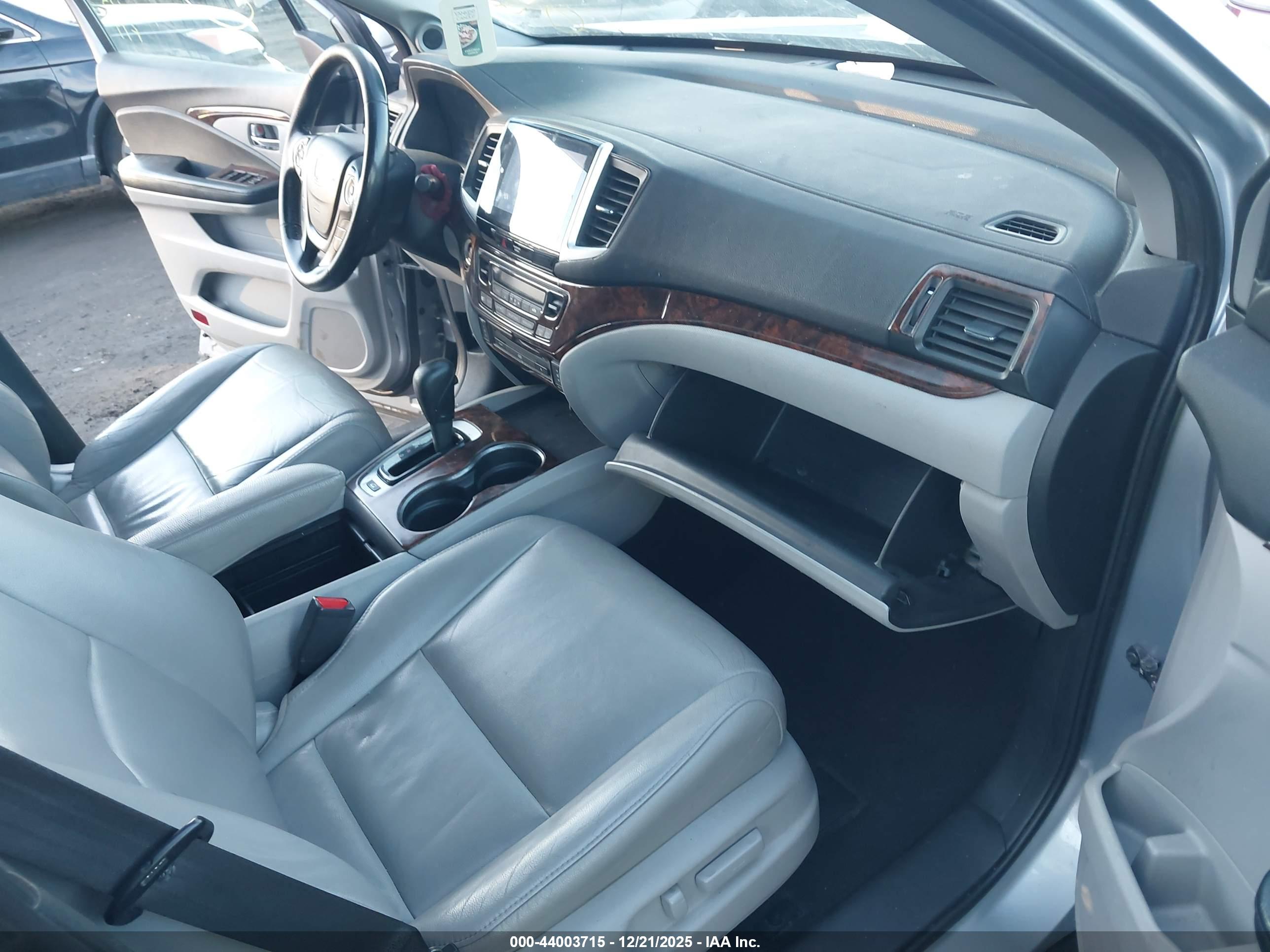 HONDA PILOT image 5