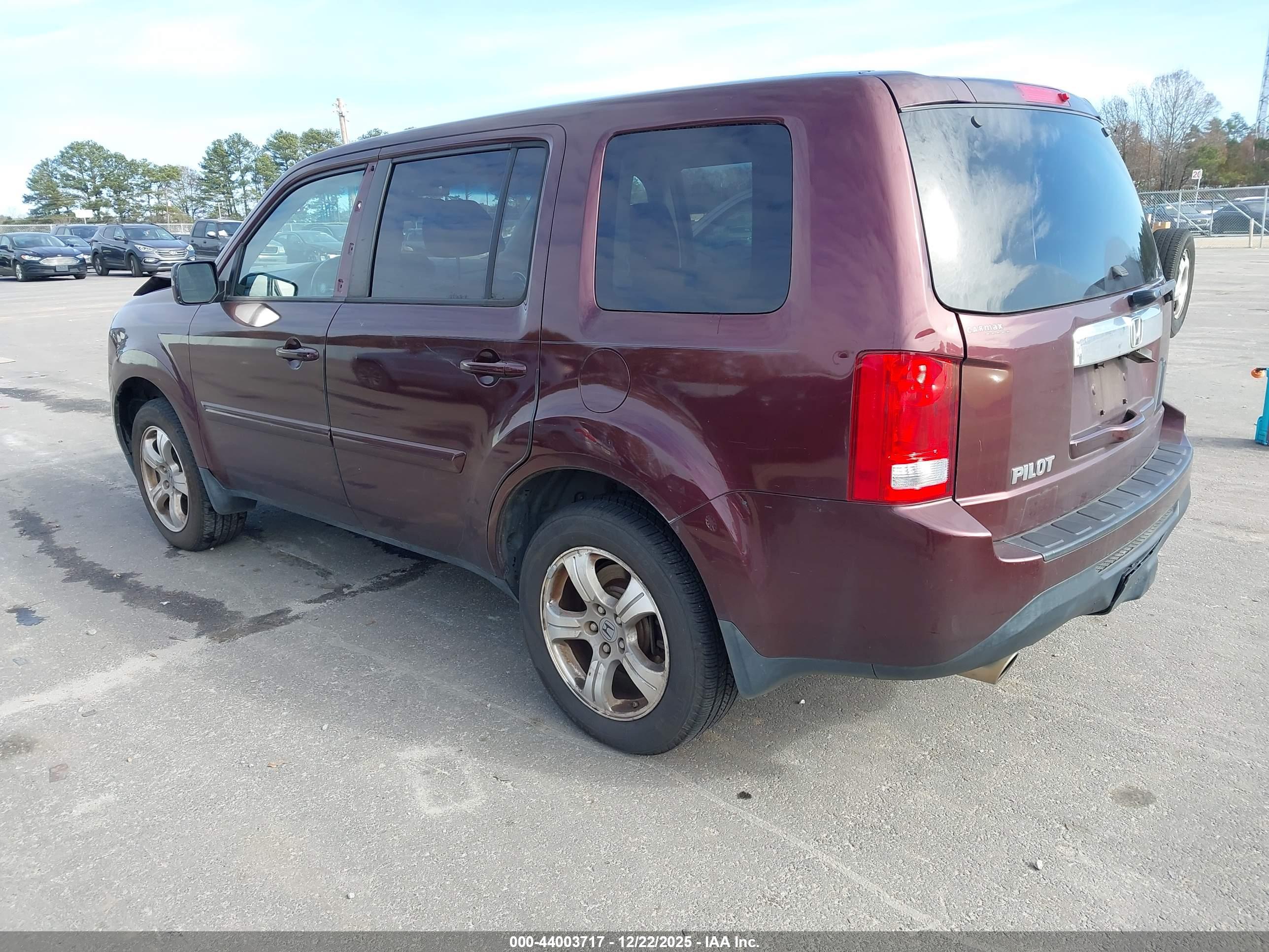 HONDA PILOT image 3