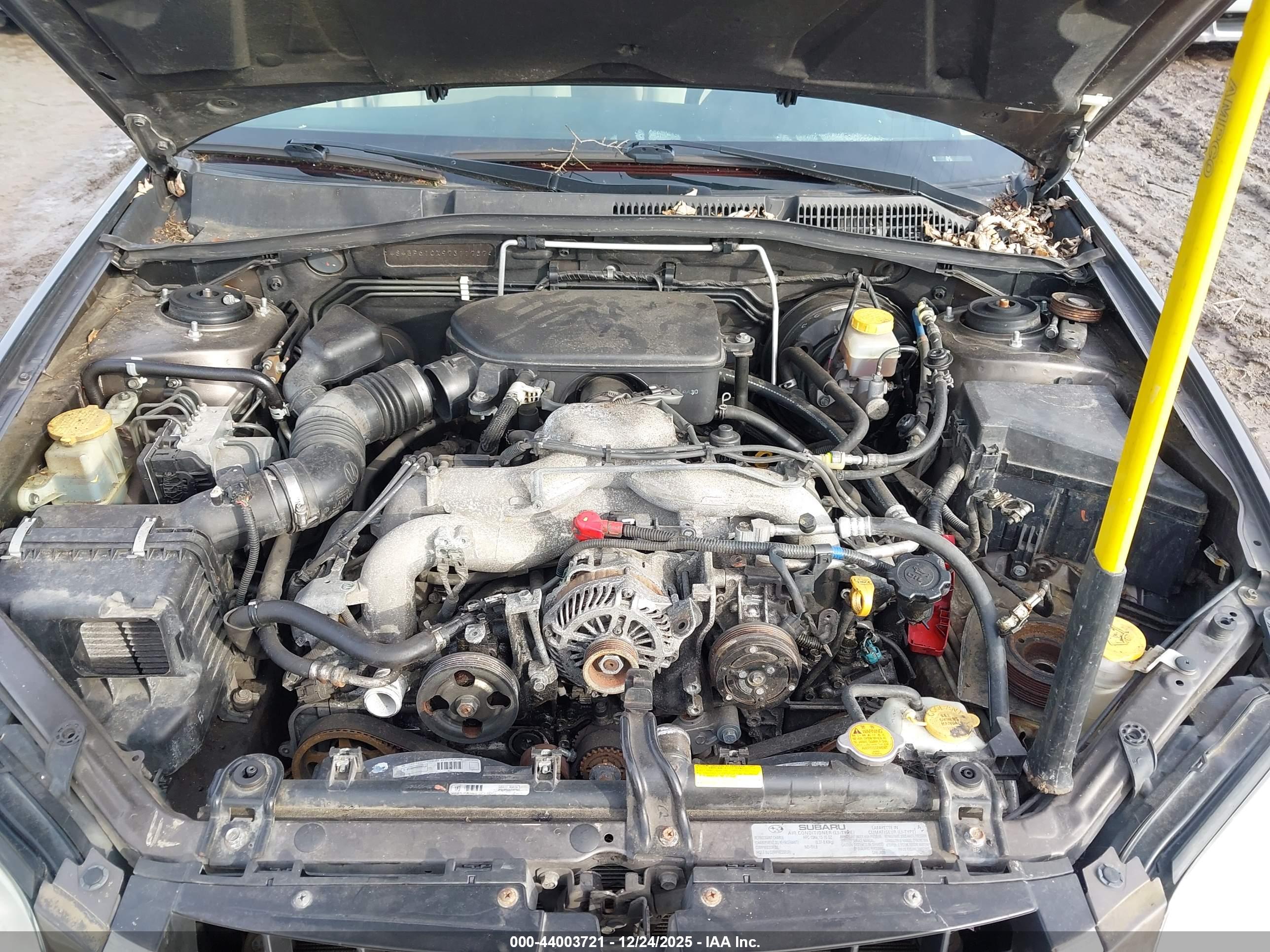 SUBARU OUTBACK image 10