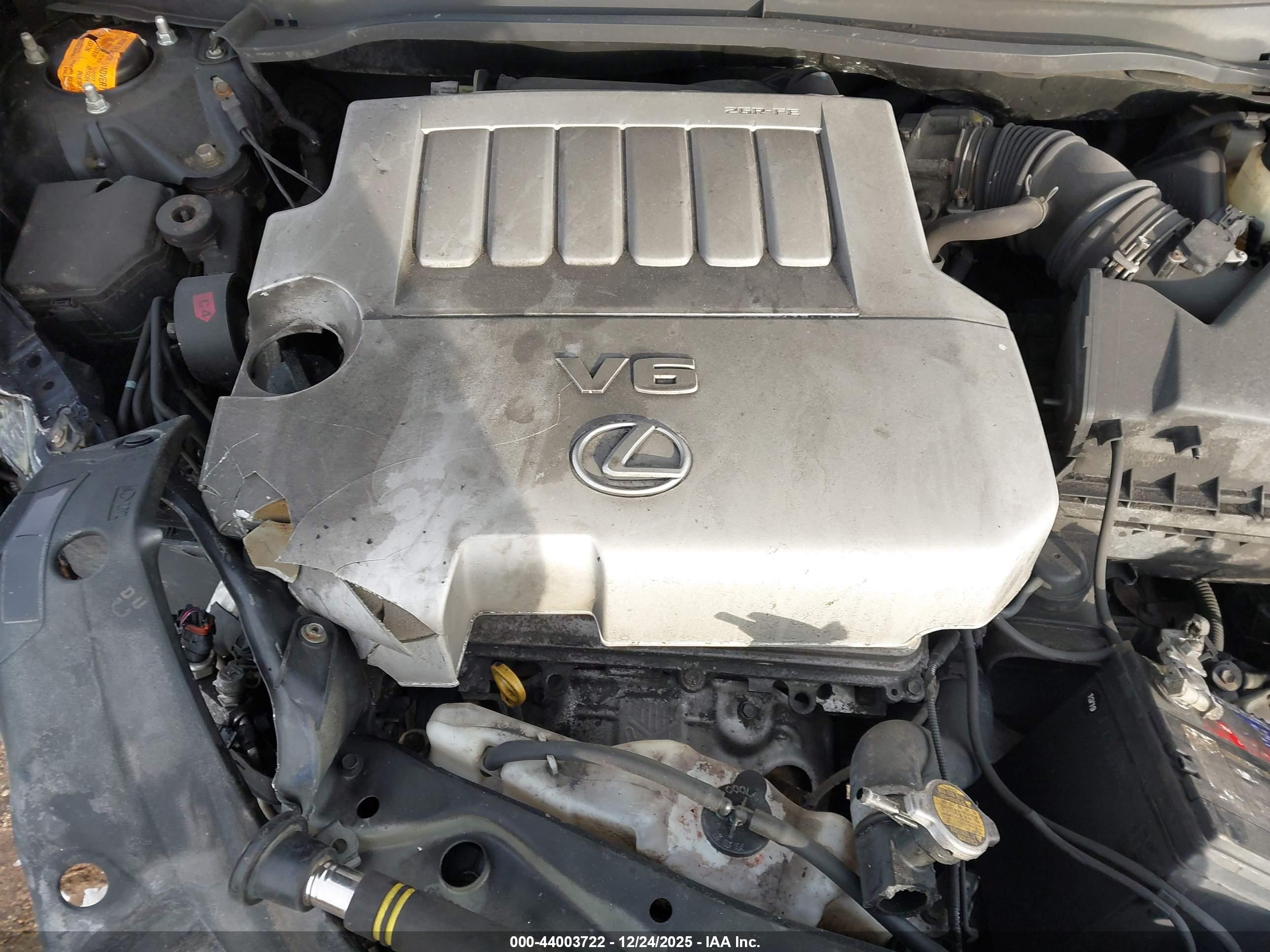 LEXUS ES image 10