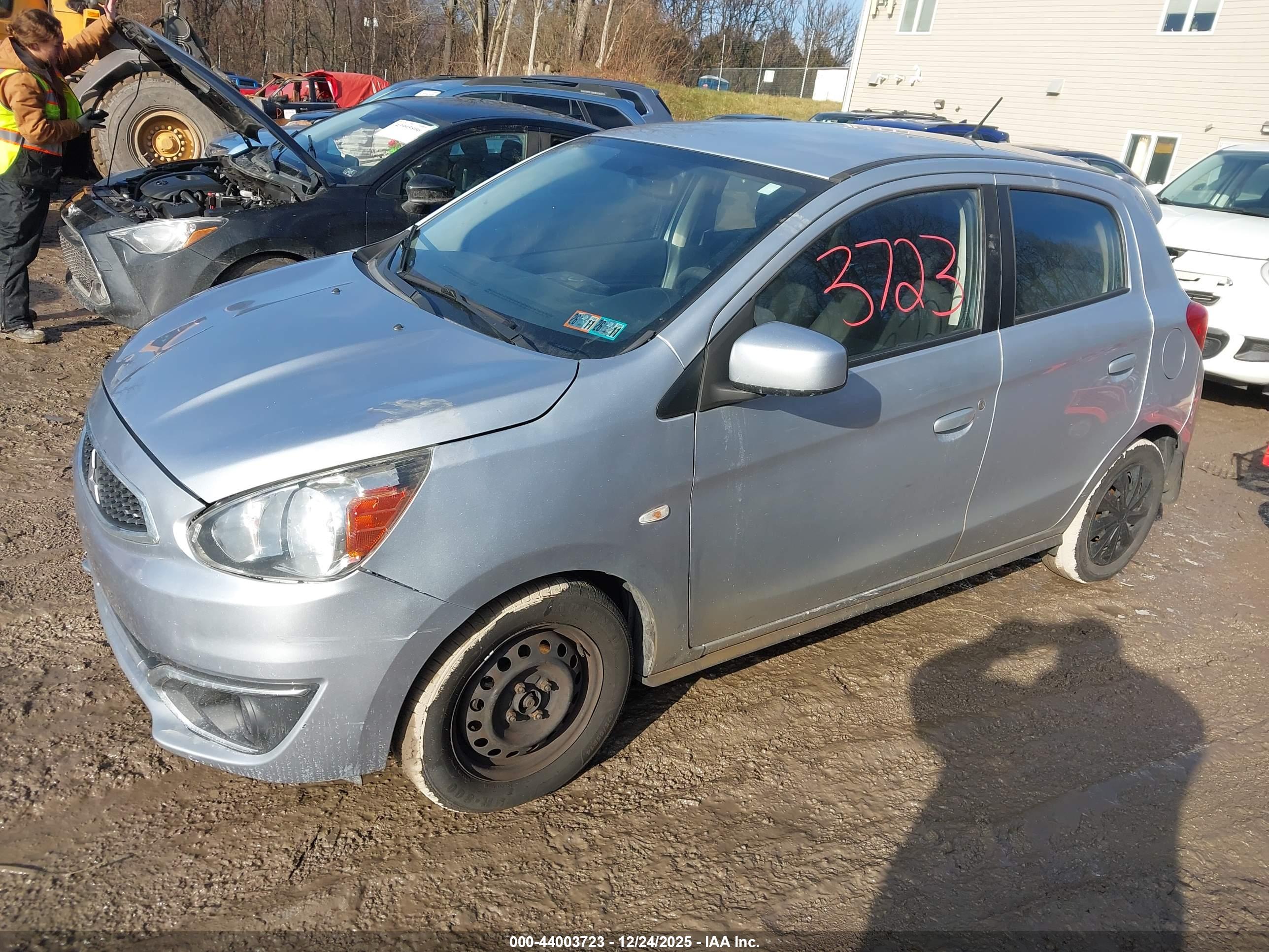 MITSUBISHI MIRAGE image 2