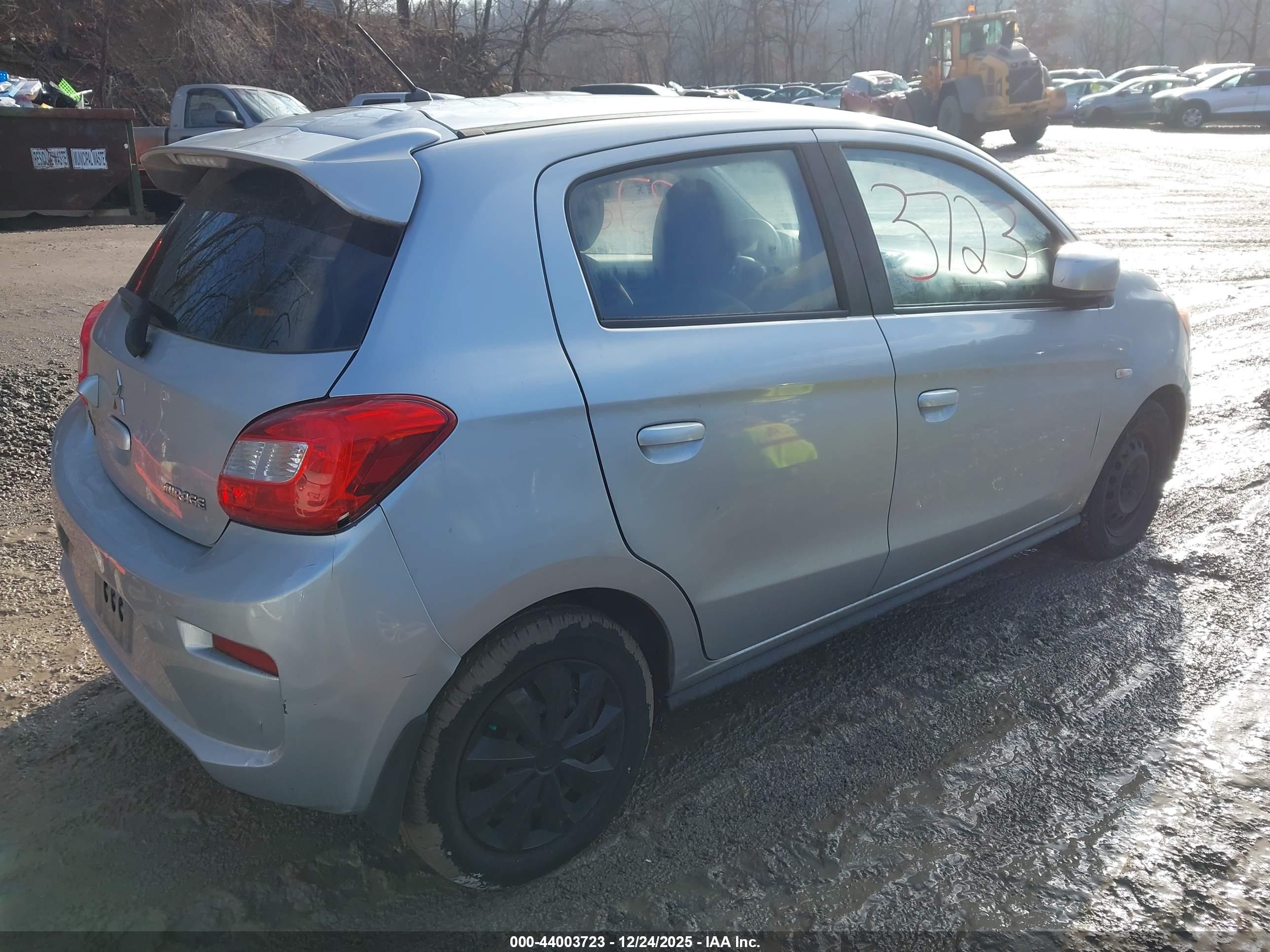 MITSUBISHI MIRAGE image 4
