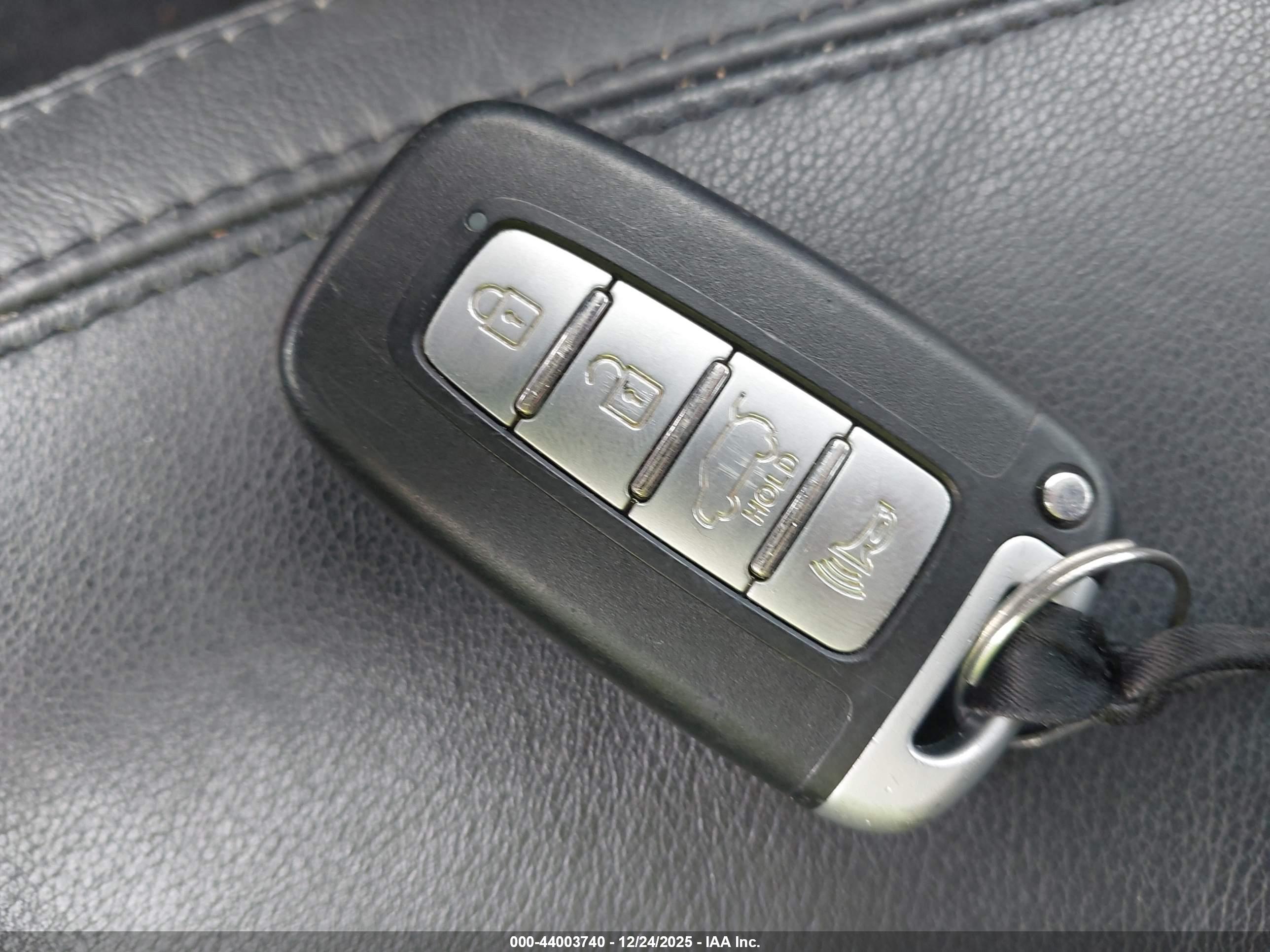 KIA SPORTAGE image 11