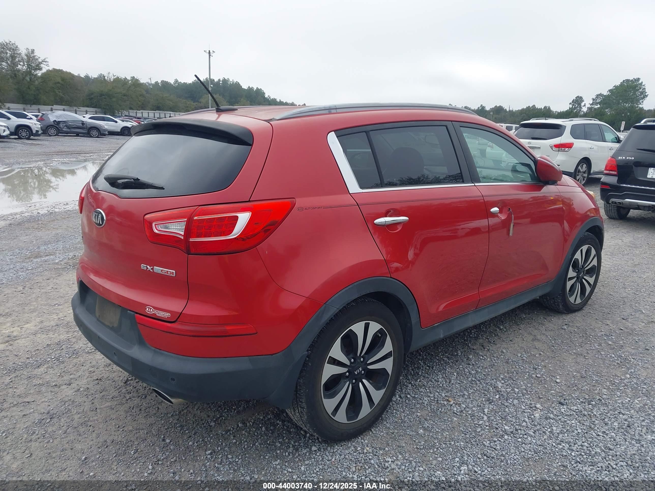 KIA SPORTAGE image 4