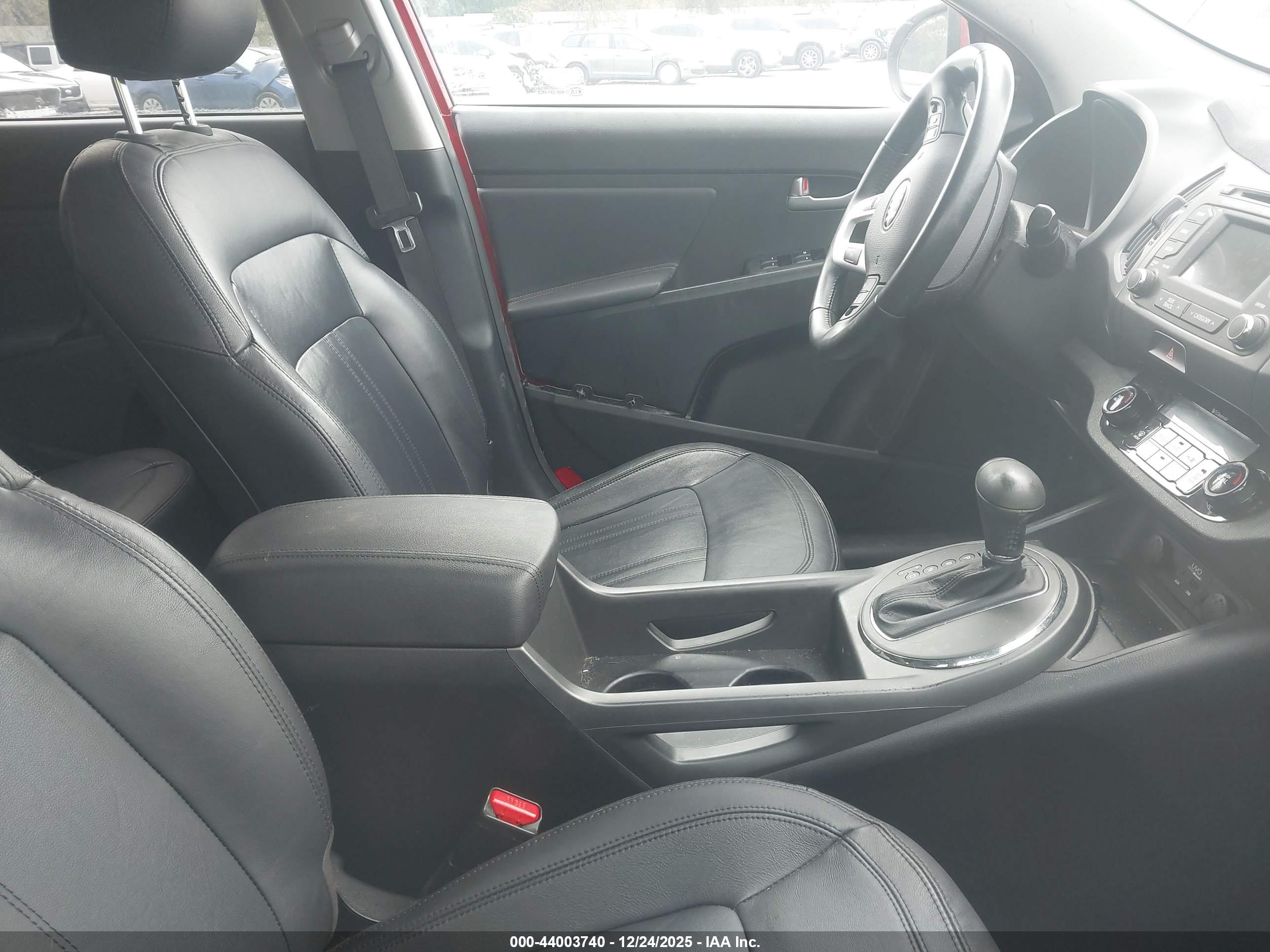 KIA SPORTAGE image 5
