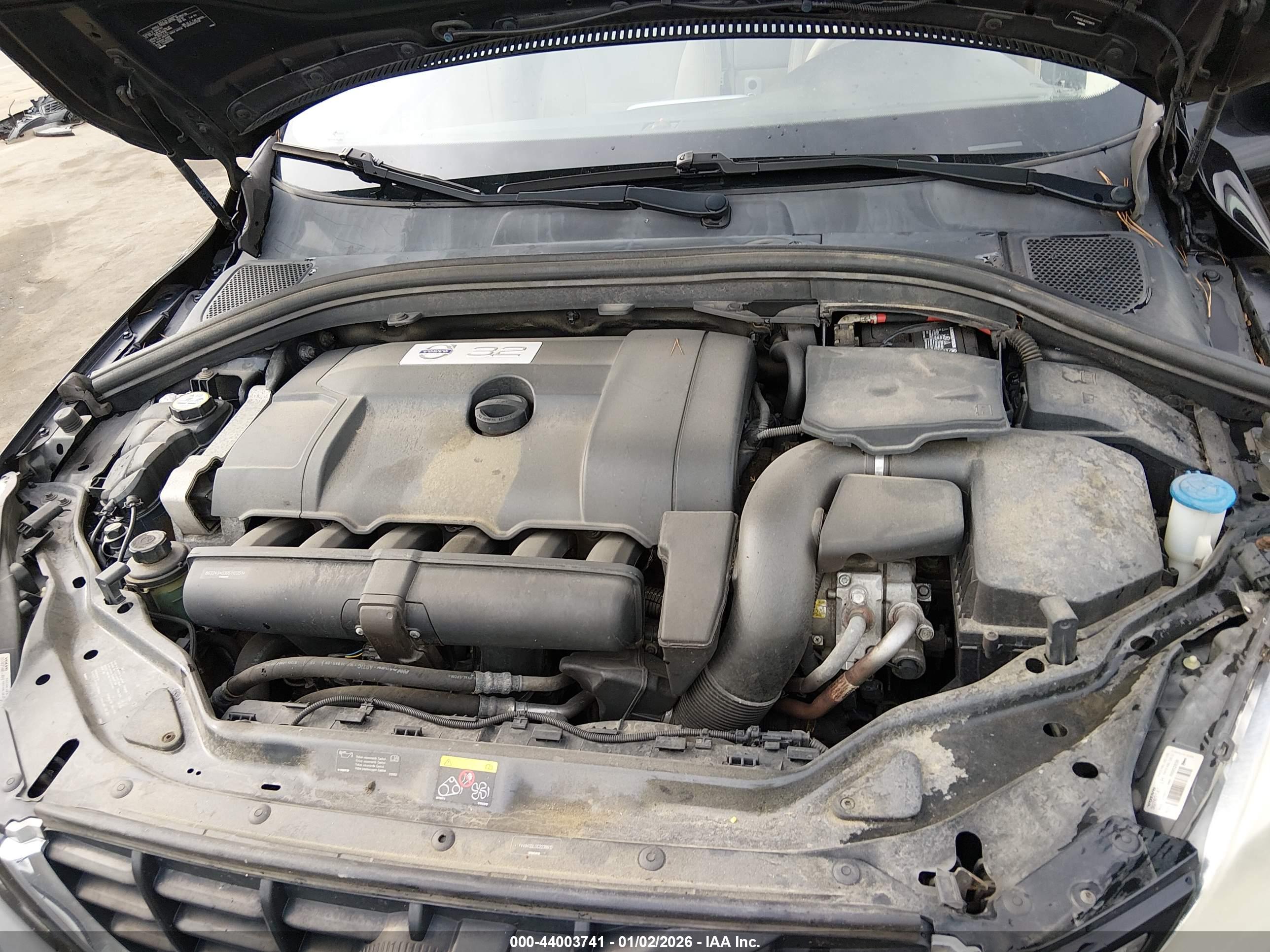 VOLVO XC60 image 10