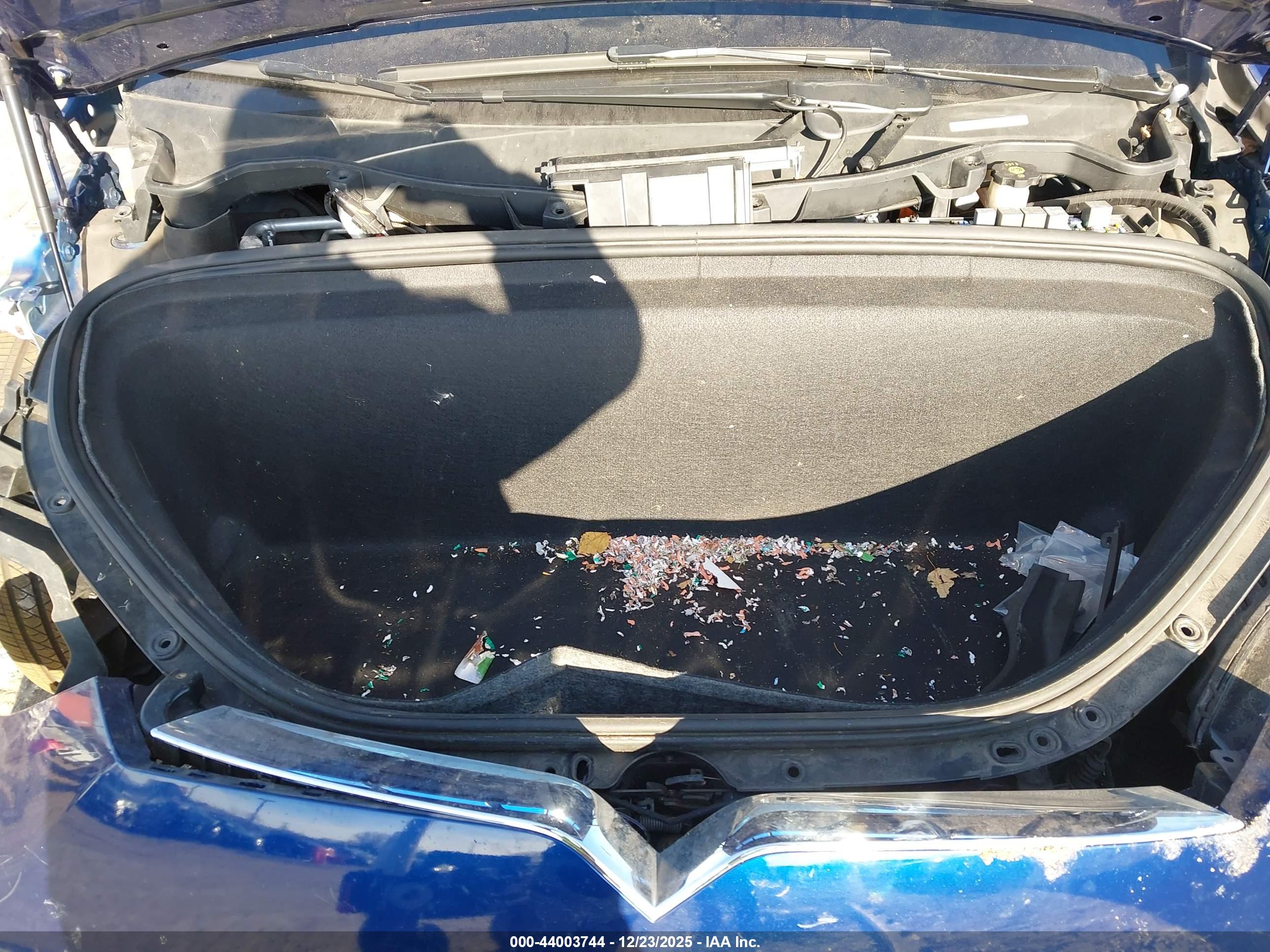 TESLA MODEL image 10
