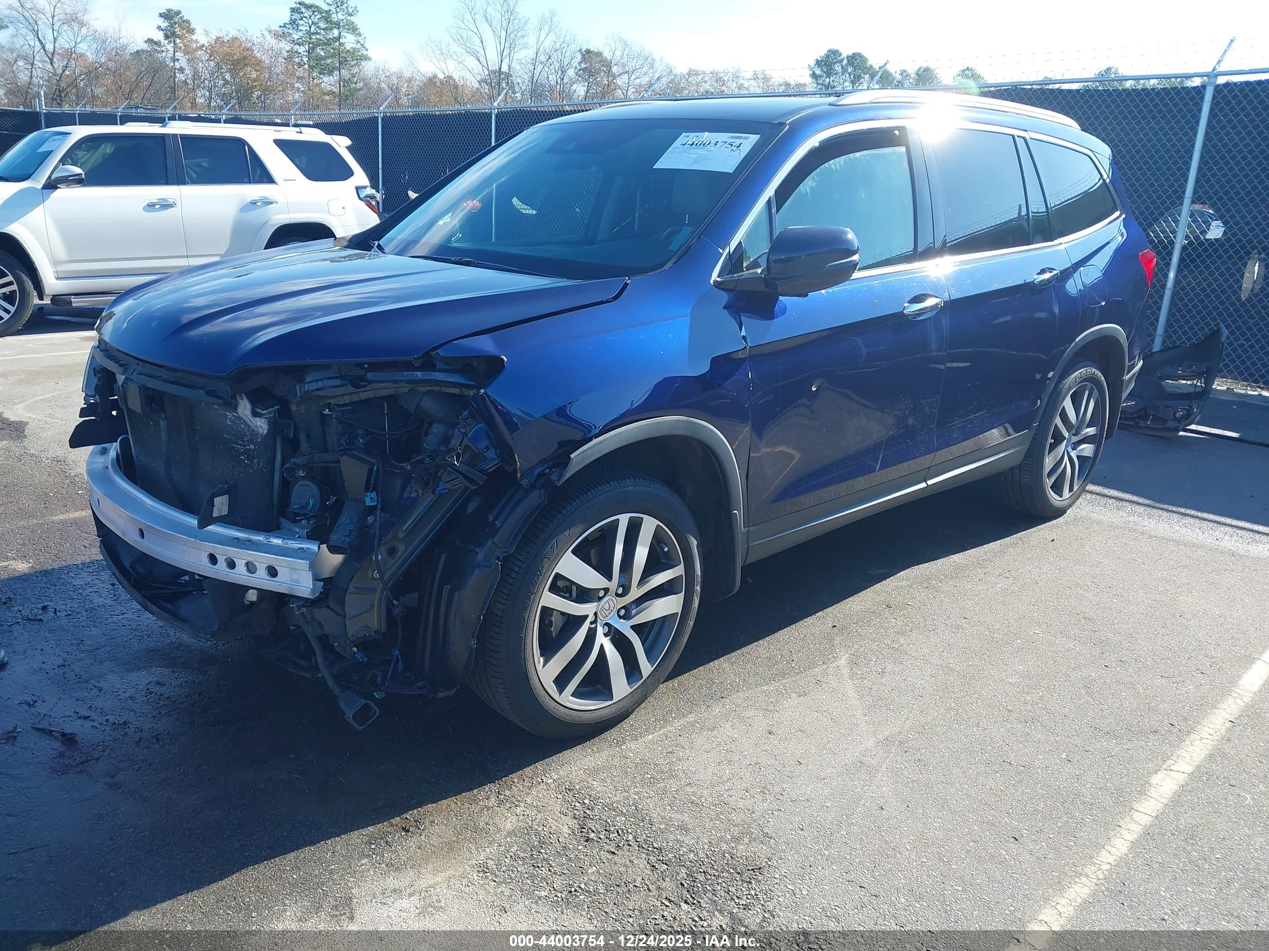 HONDA PILOT image 2