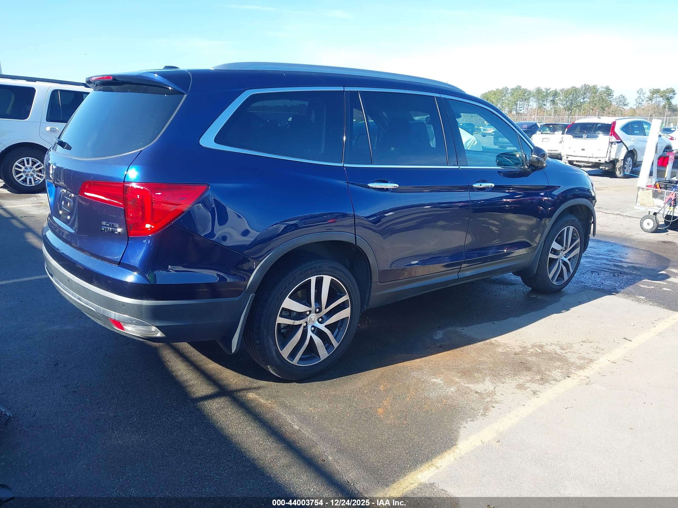 HONDA PILOT image 4