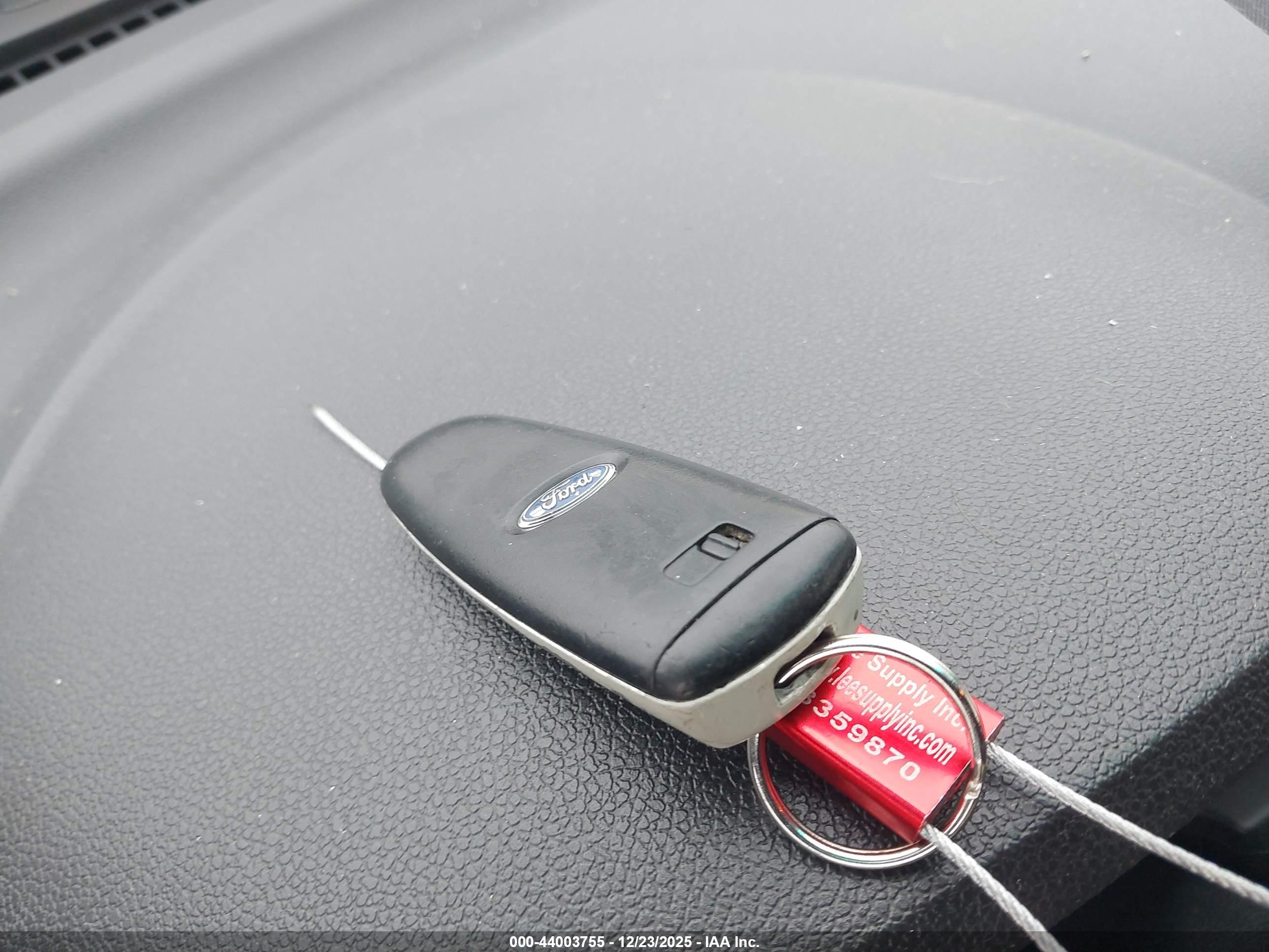 FORD EXPLORER image 11