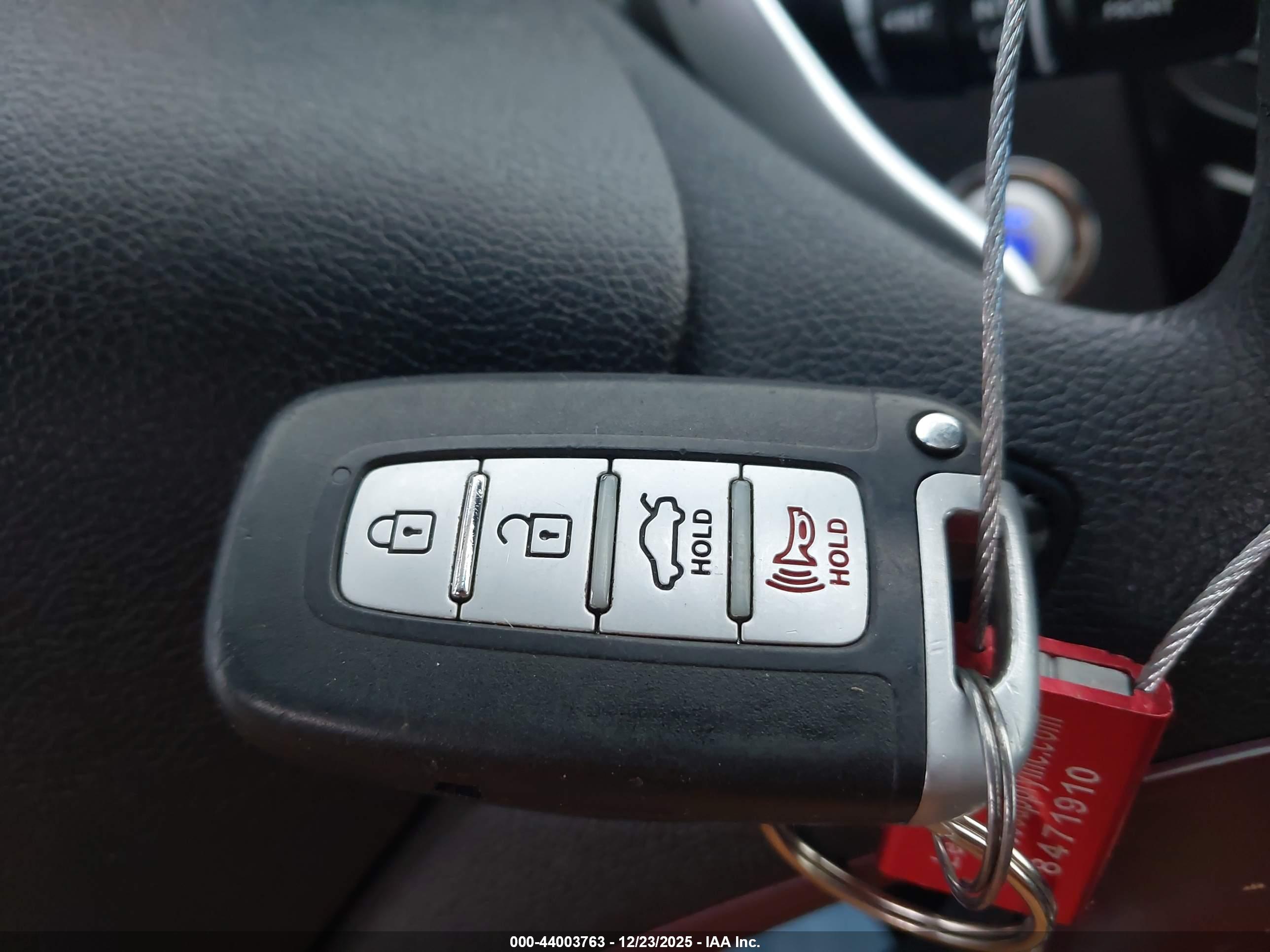 HYUNDAI SONATA image 11