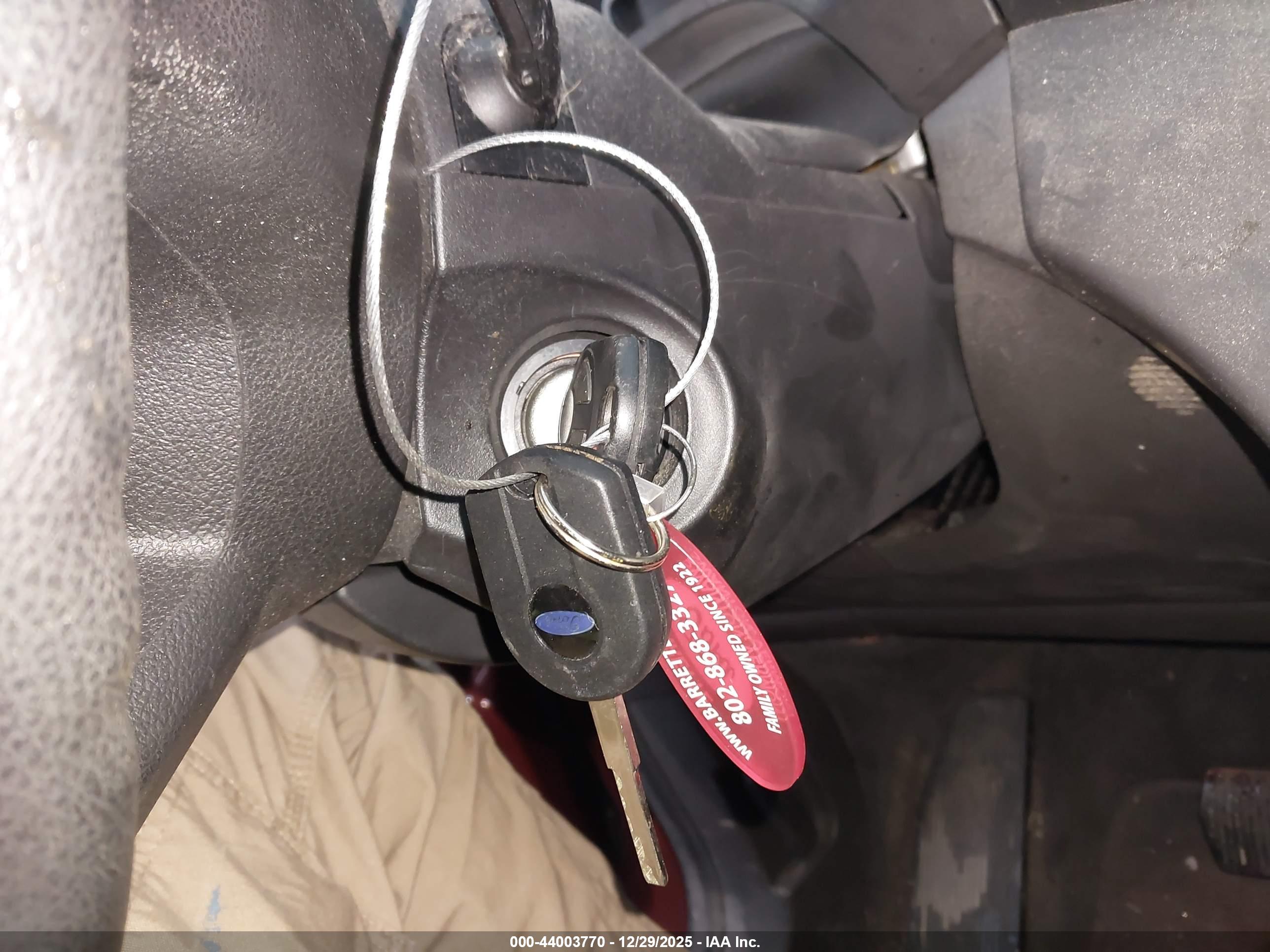 FORD ESCAPE image 11