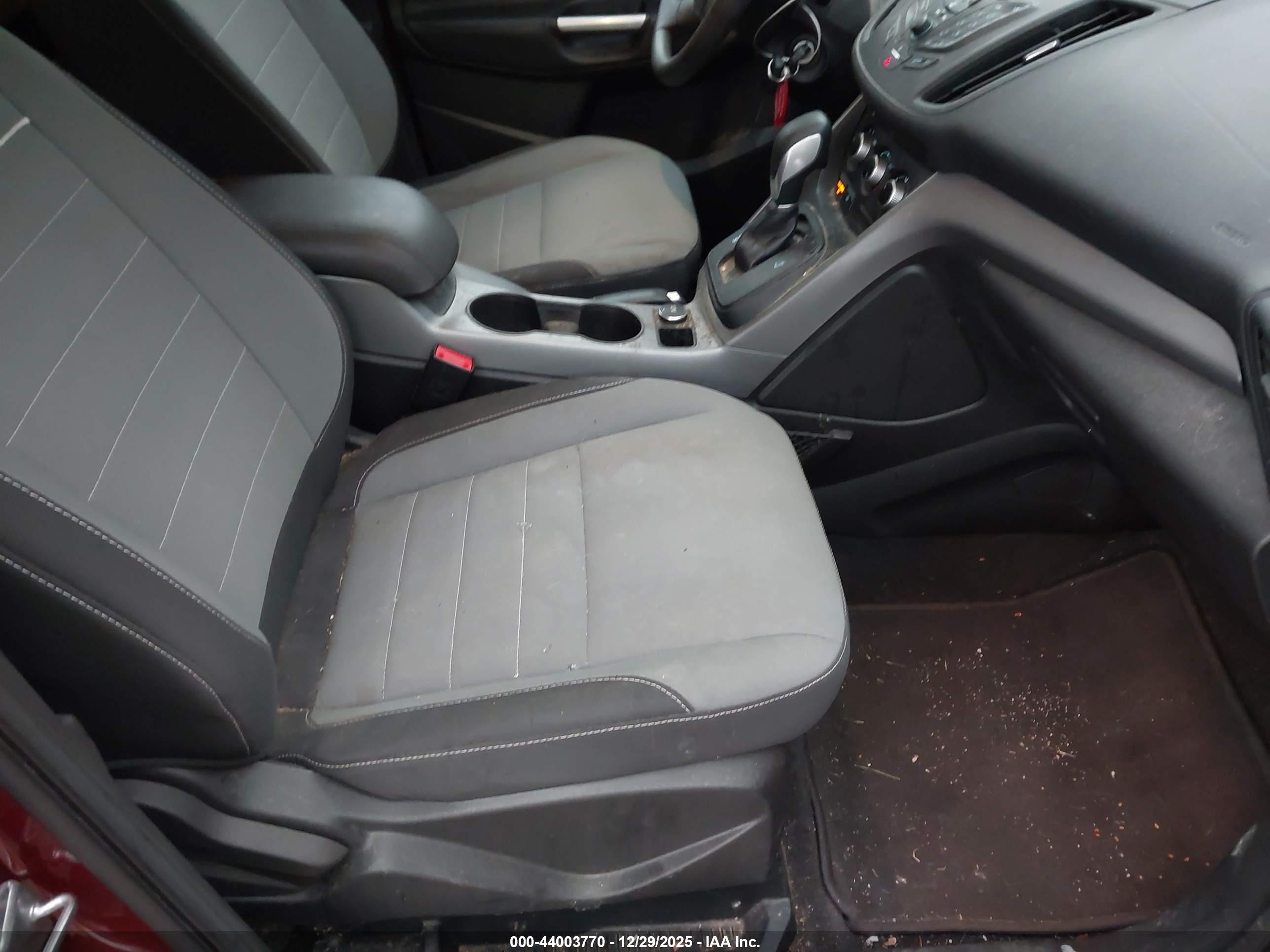 FORD ESCAPE image 5