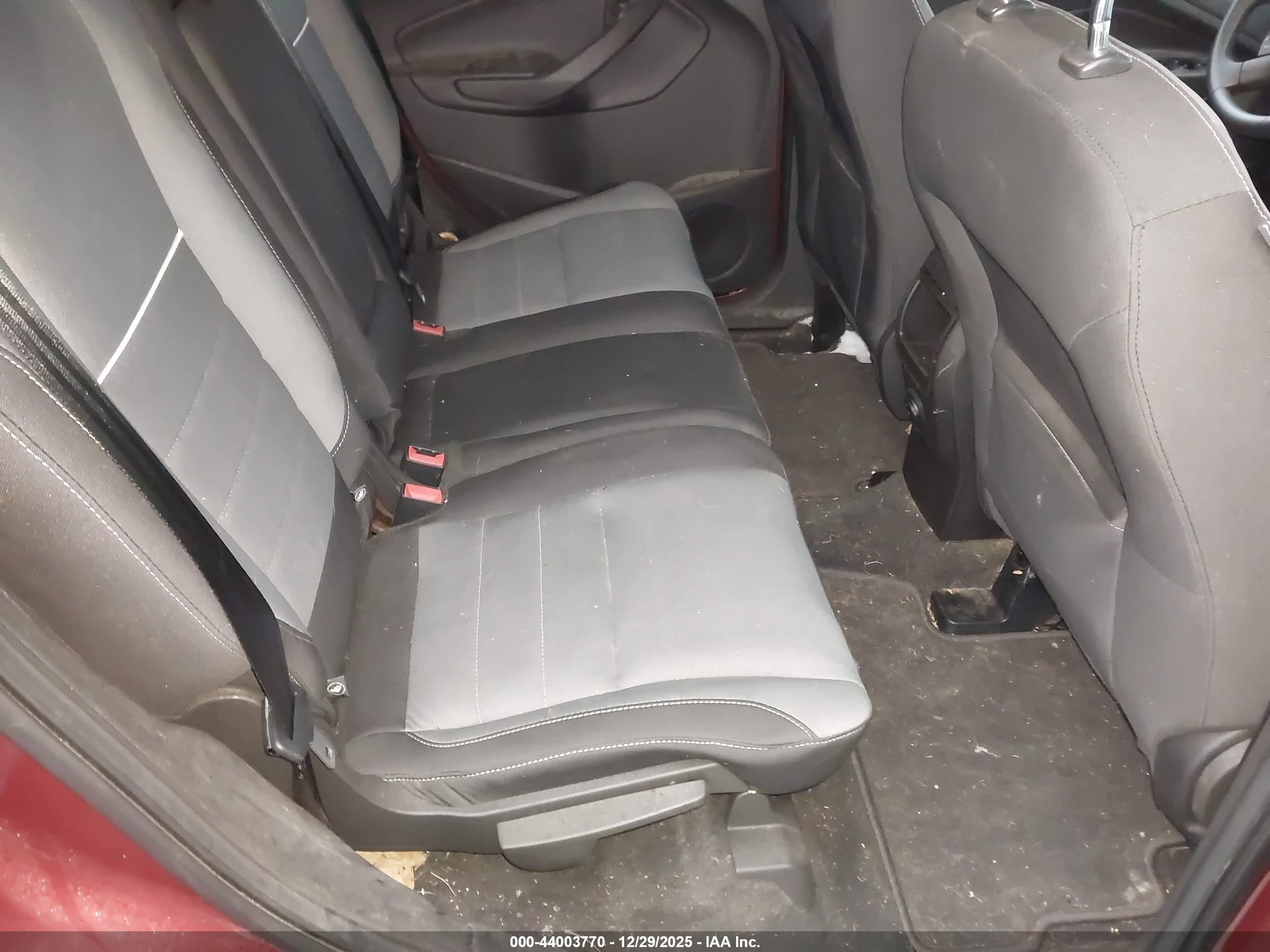 FORD ESCAPE image 8