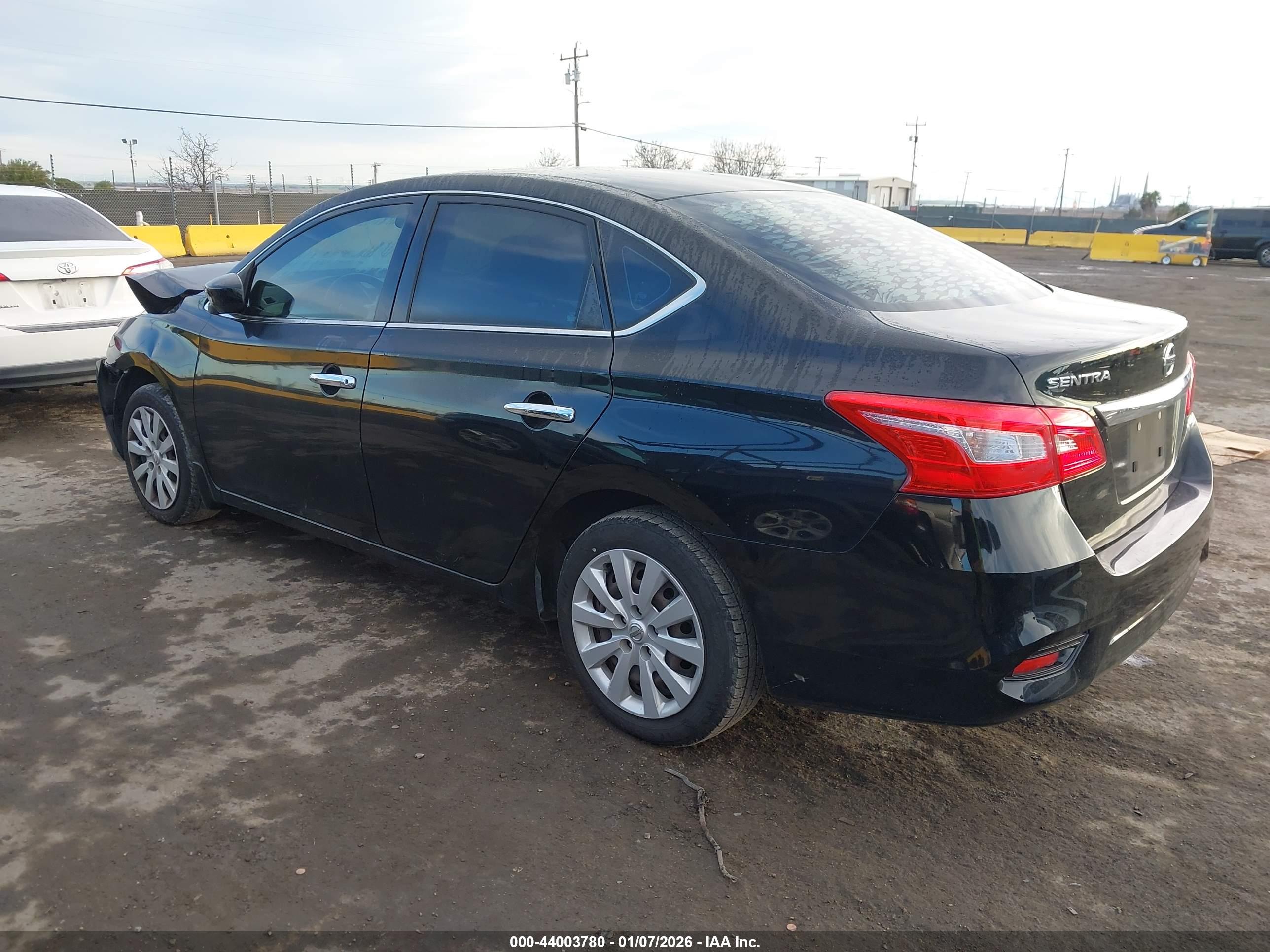 NISSAN SENTRA image 3