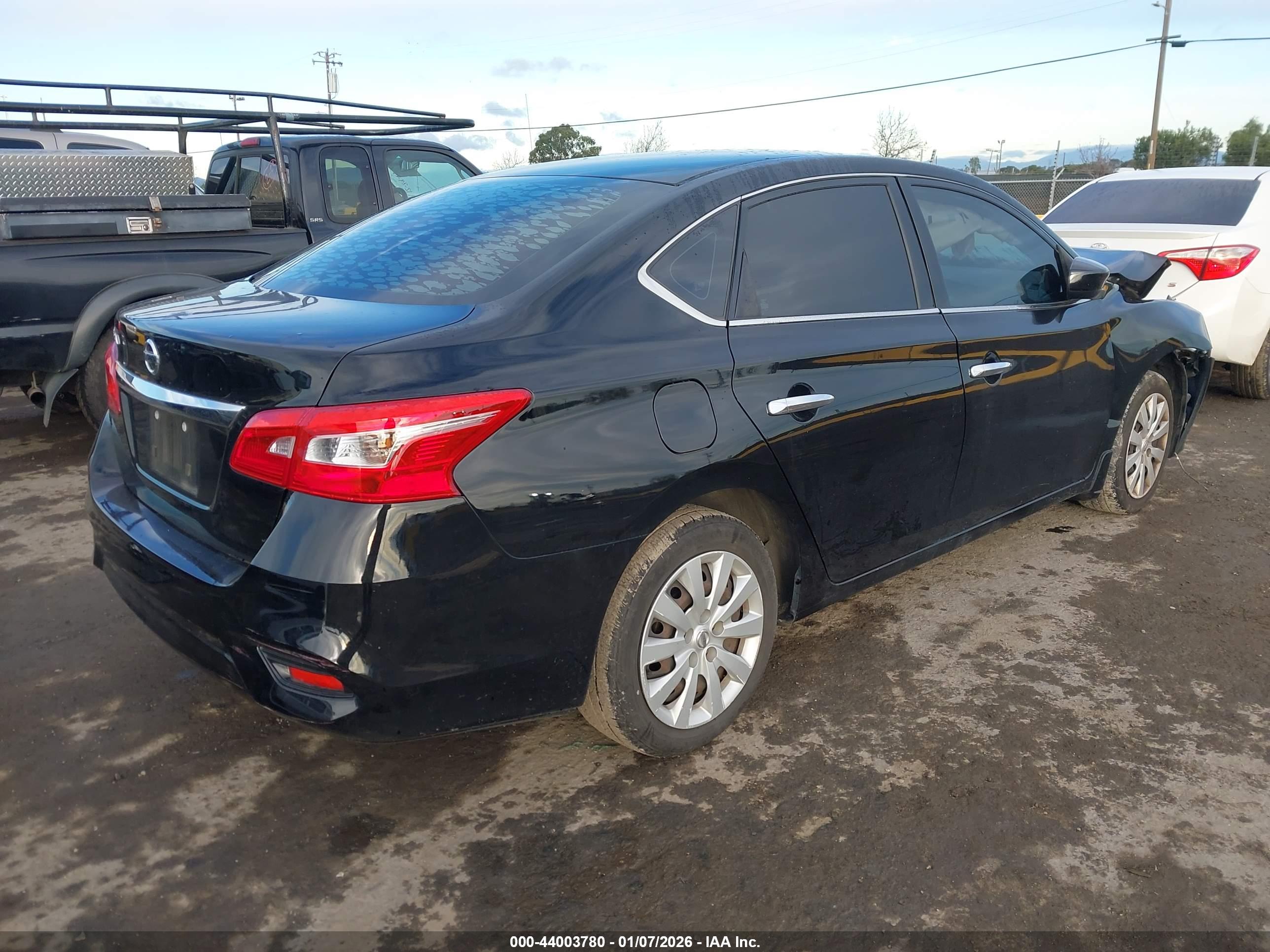 NISSAN SENTRA image 4