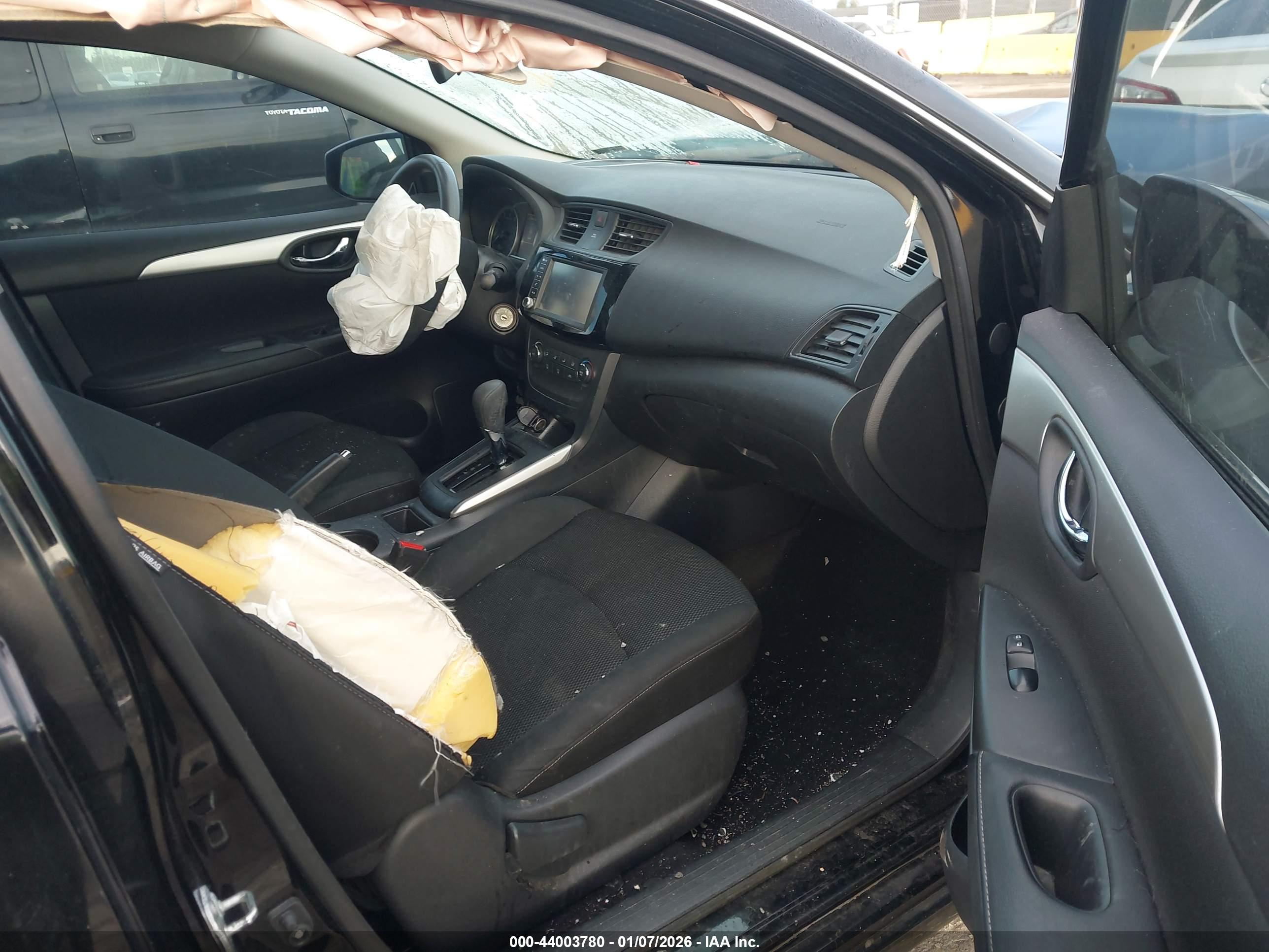 NISSAN SENTRA image 5