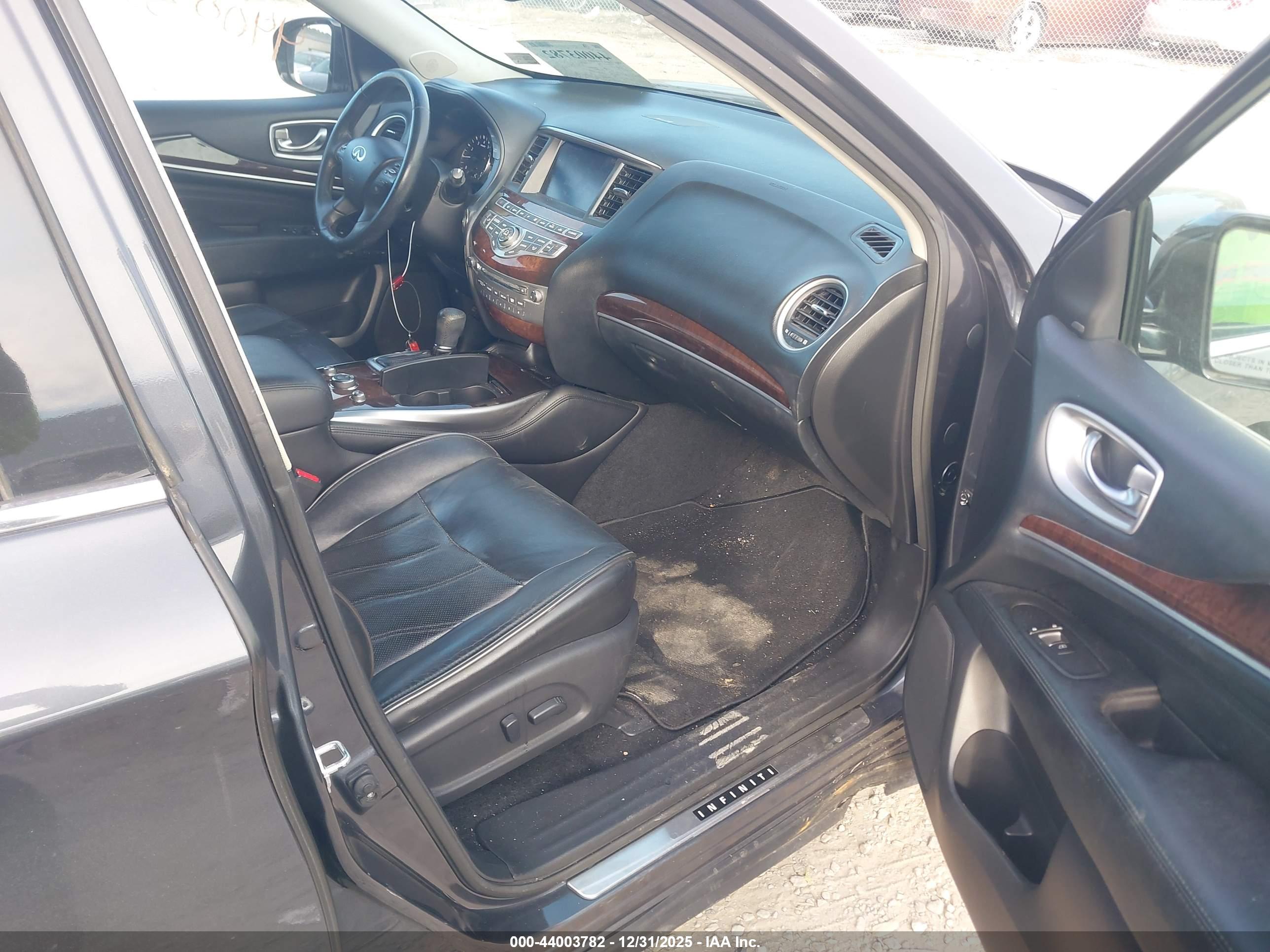 INFINITI JX35 image 5