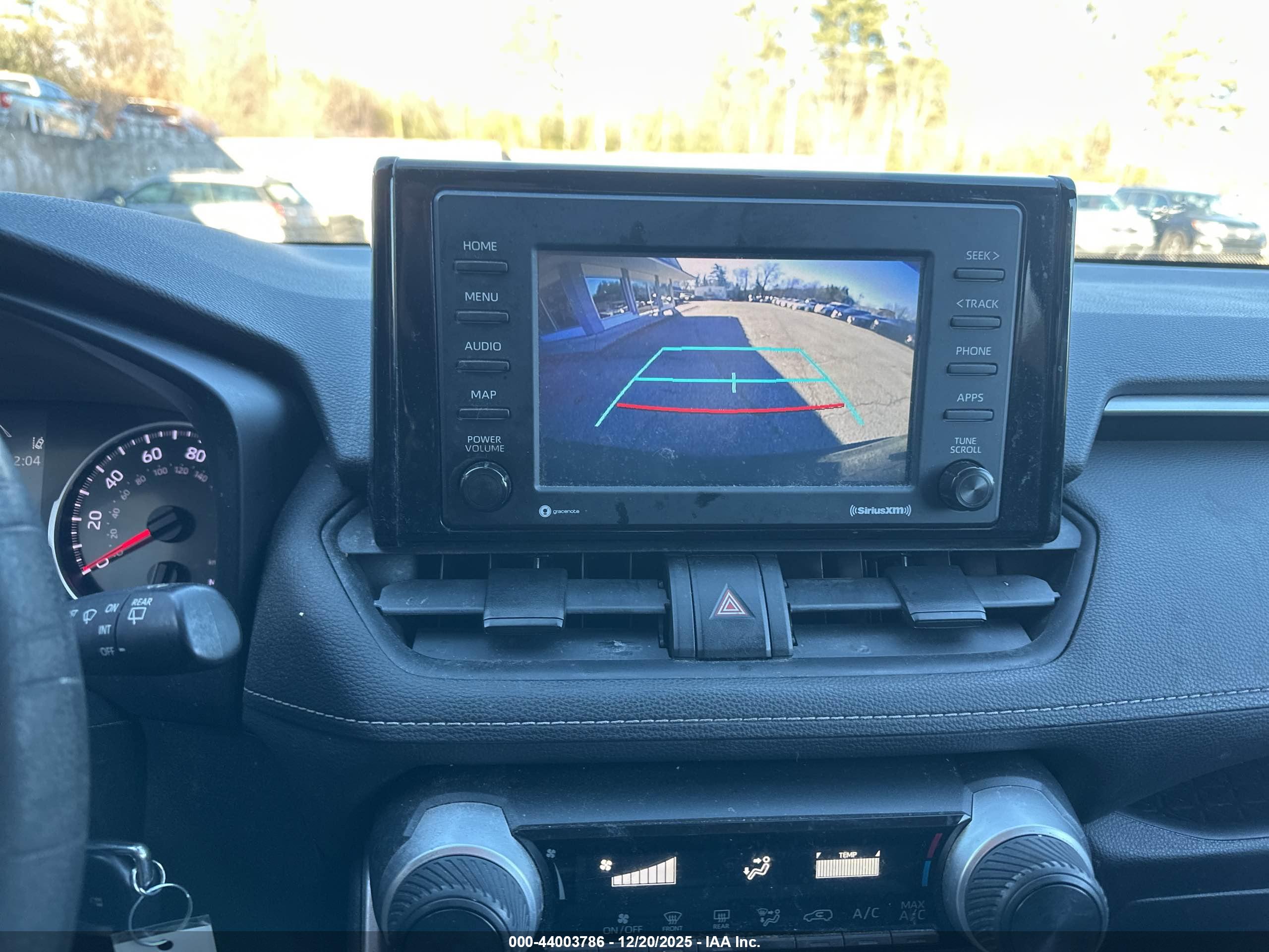 TOYOTA RAV4 image 6
