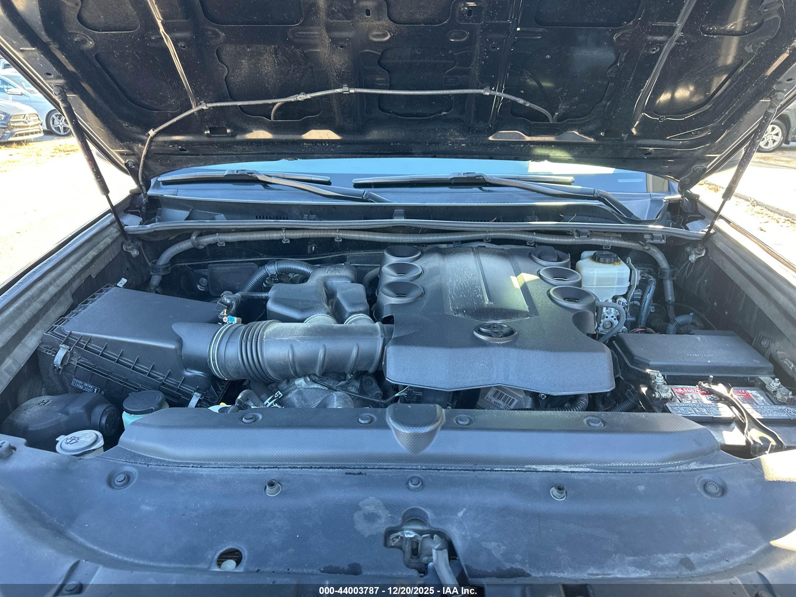 TOYOTA 4RUNNER image 10