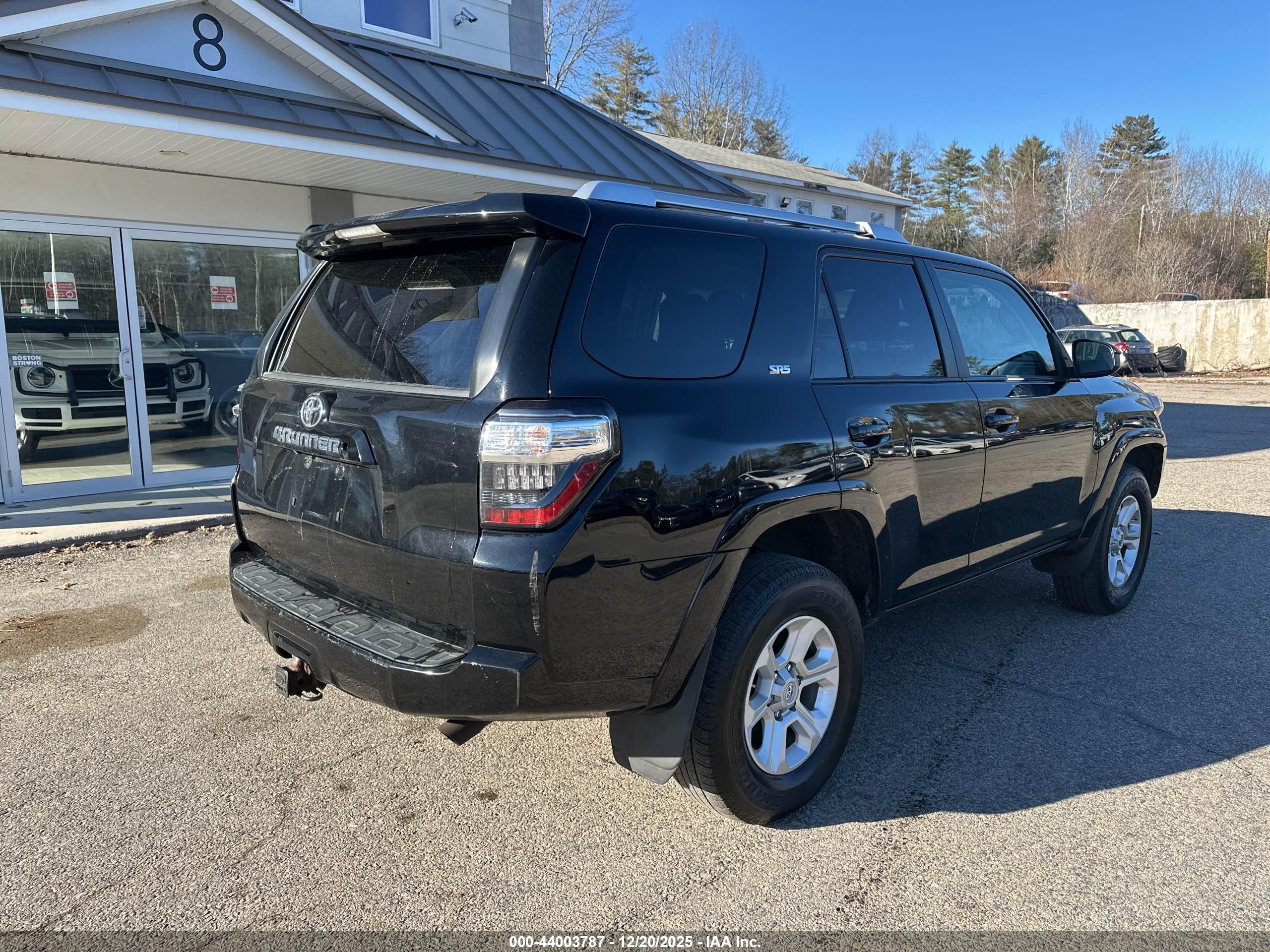 TOYOTA 4RUNNER image 4