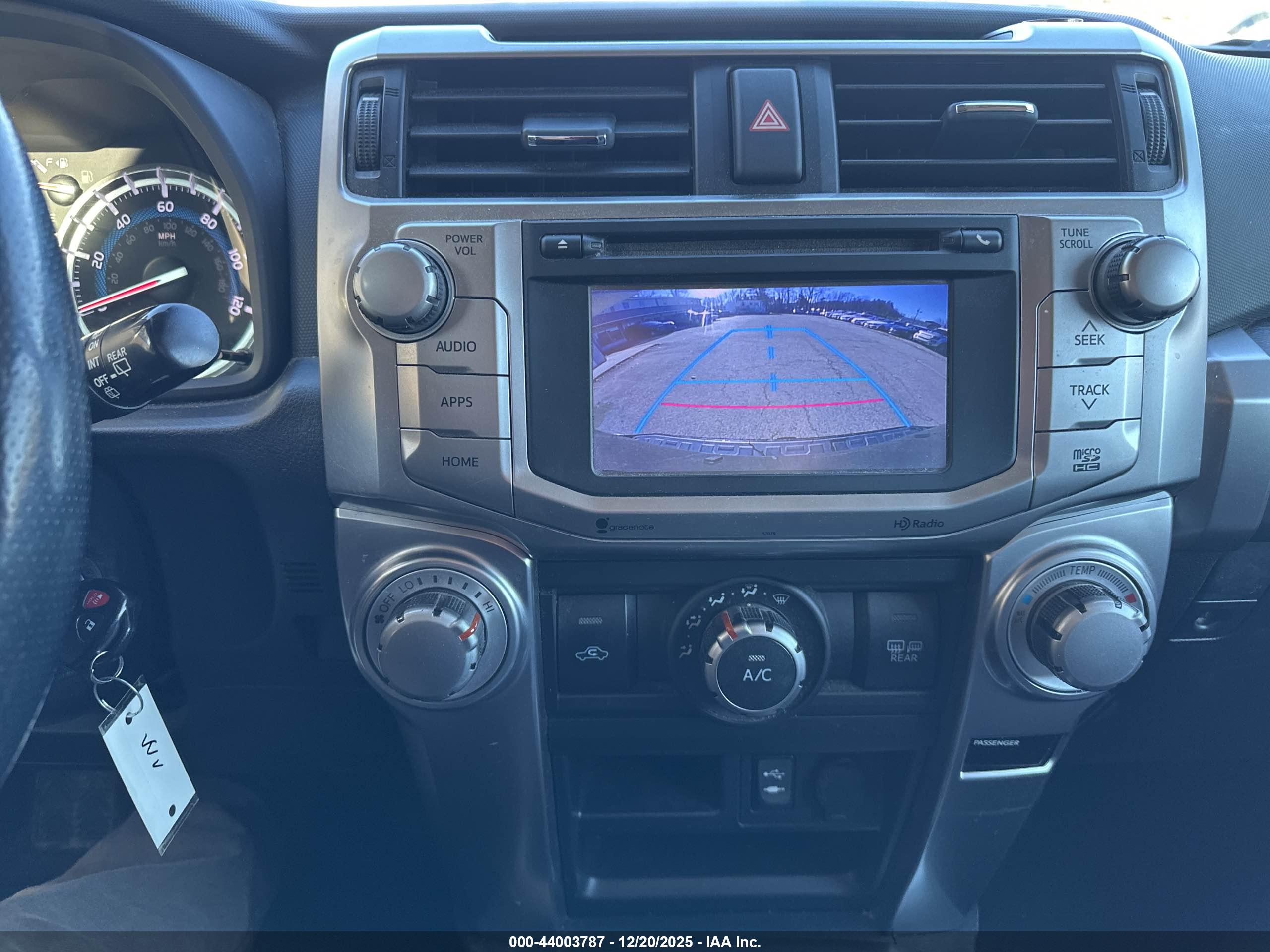 TOYOTA 4RUNNER image 6