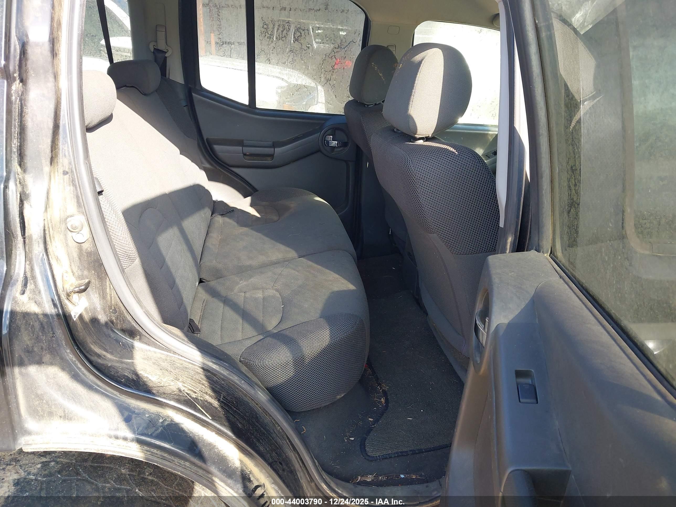 NISSAN XTERRA image 8