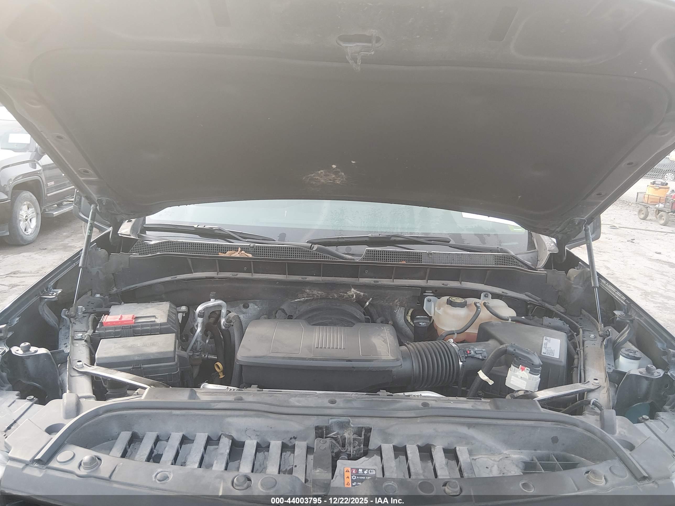 CHEVROLET SILVERADO image 10