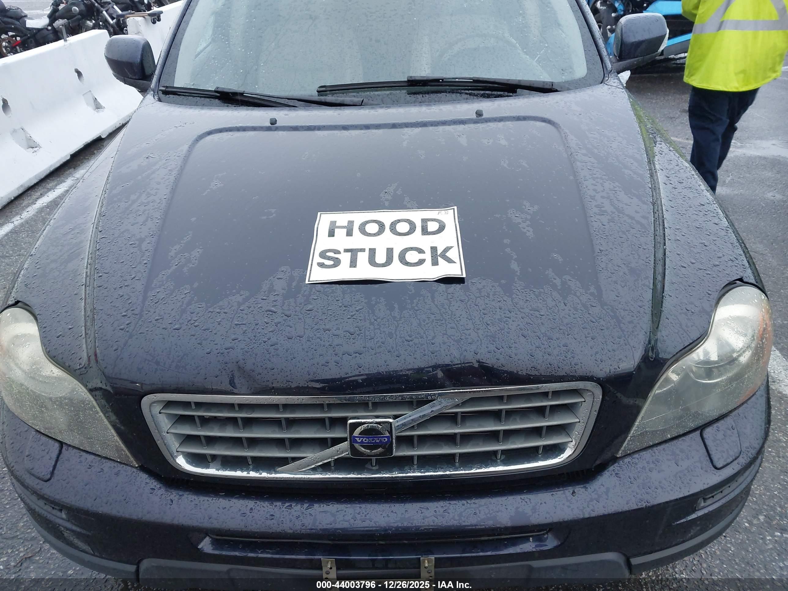 VOLVO XC90 image 10