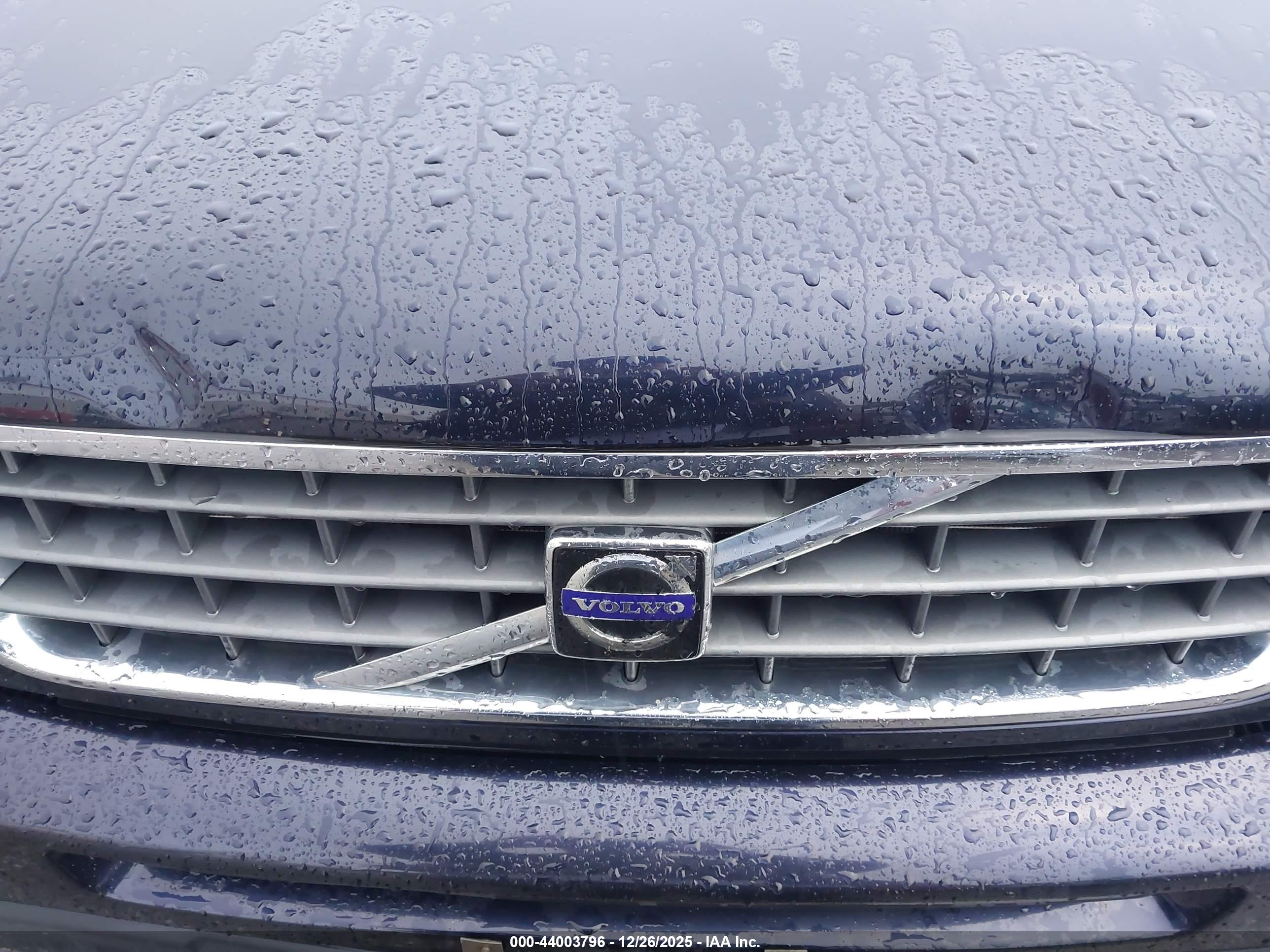 VOLVO XC90 image 6