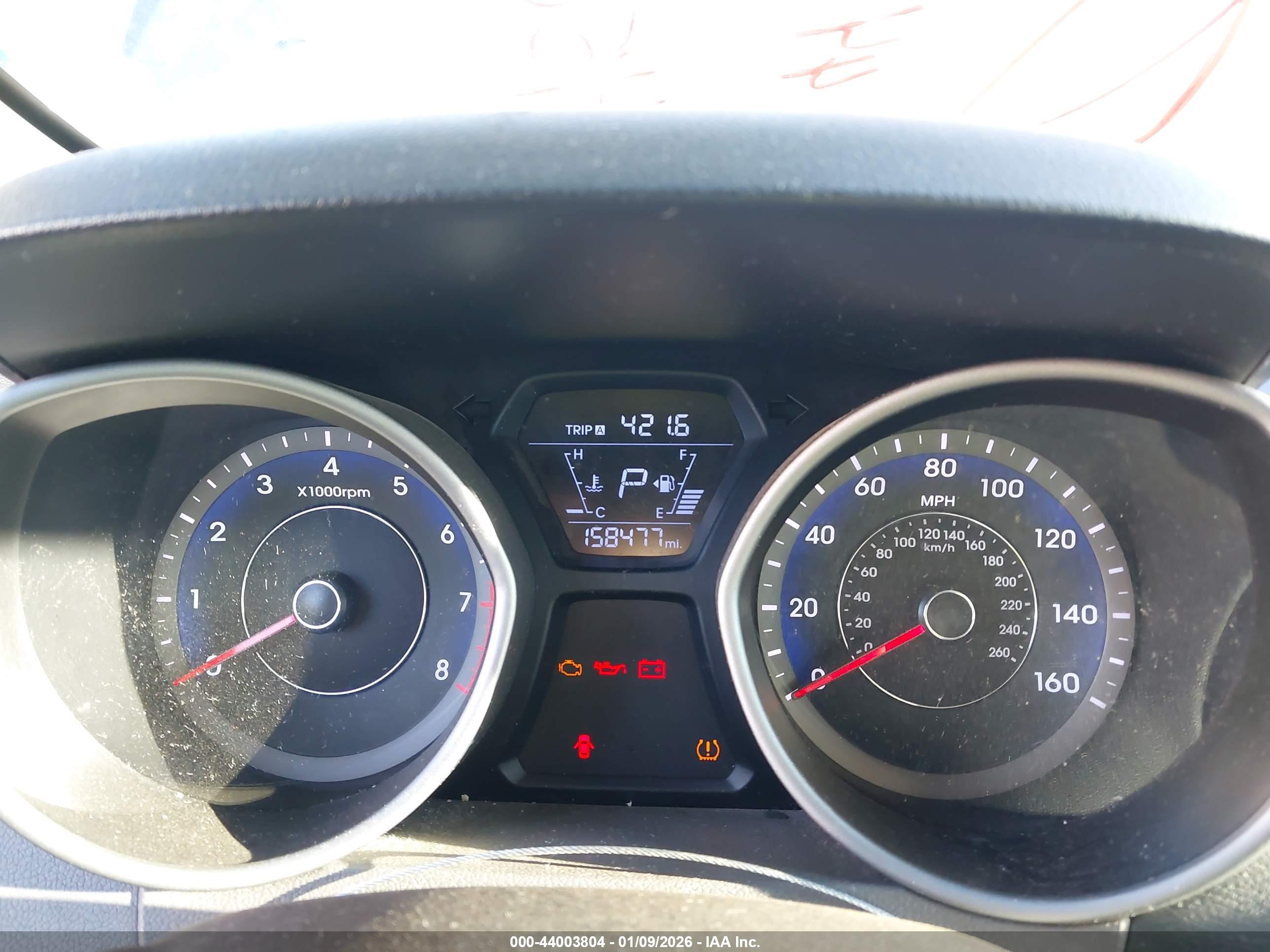 HYUNDAI ELANTRA image 7